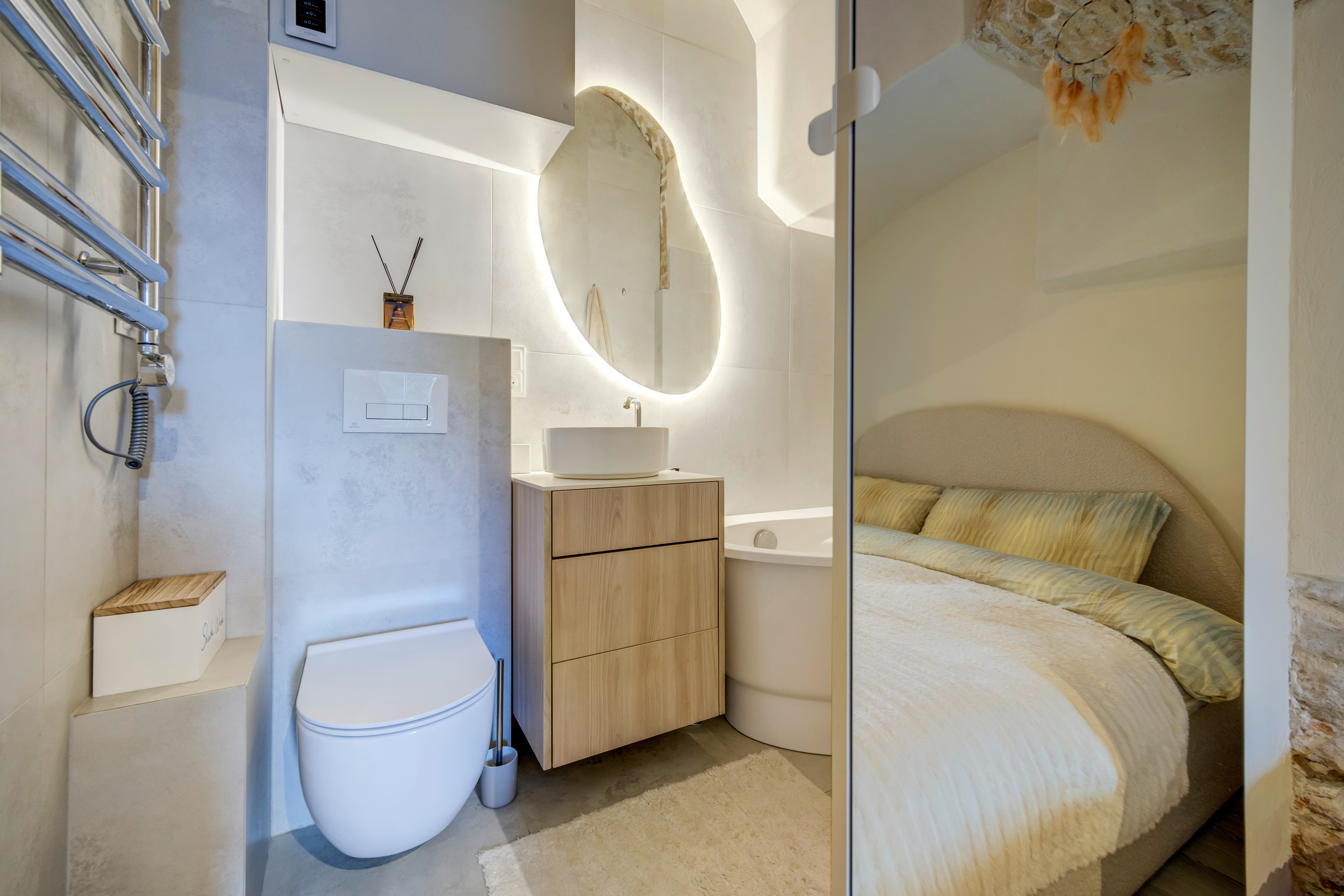 Teatro g. 7 , Vilnius. Elina Sapiega fotografė Vilniuje