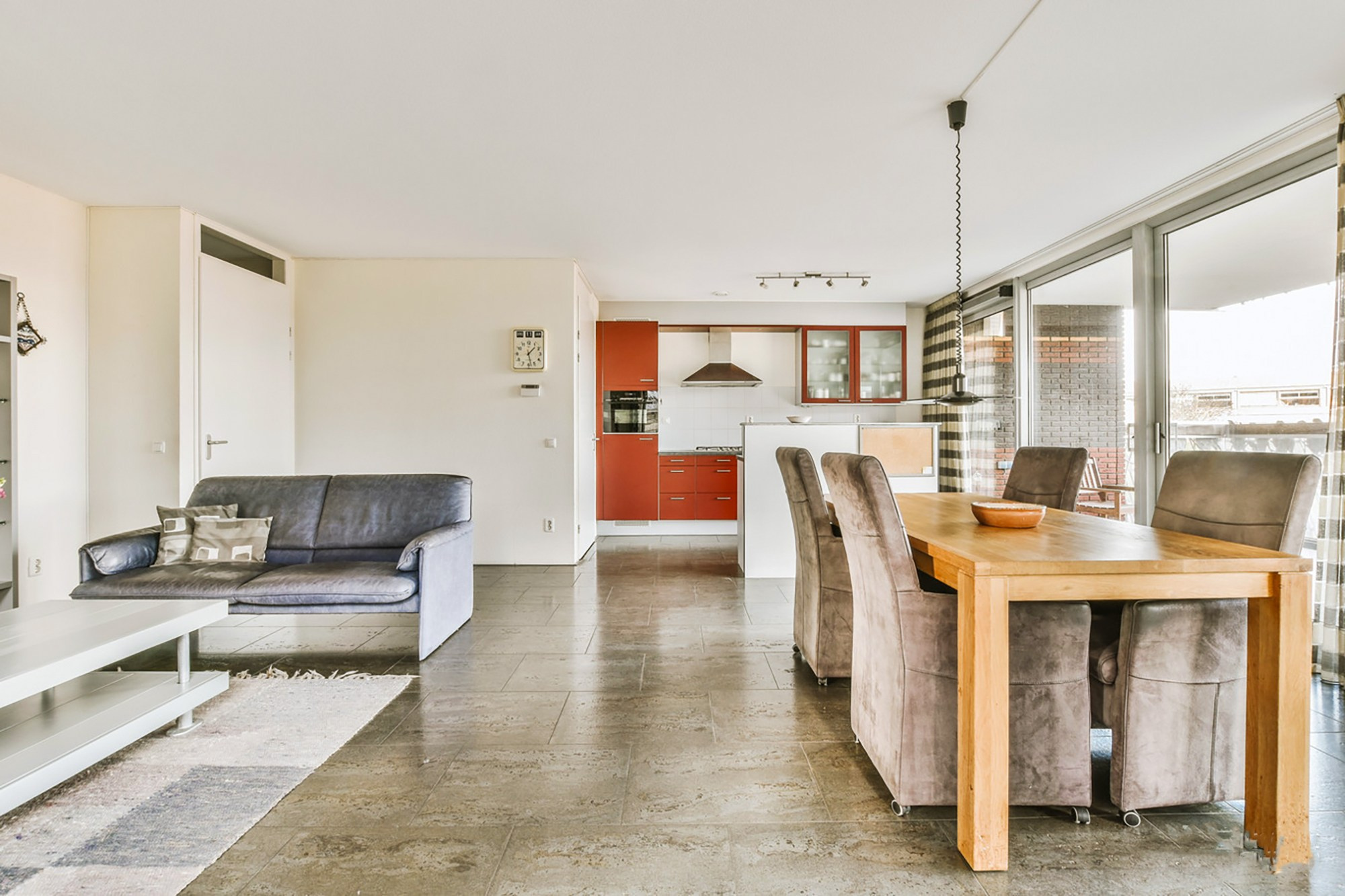 Butų, gyvenamųjų namų, komercinių patalpų fotografavimas. Elina Sapiega fotografė Vilniuje