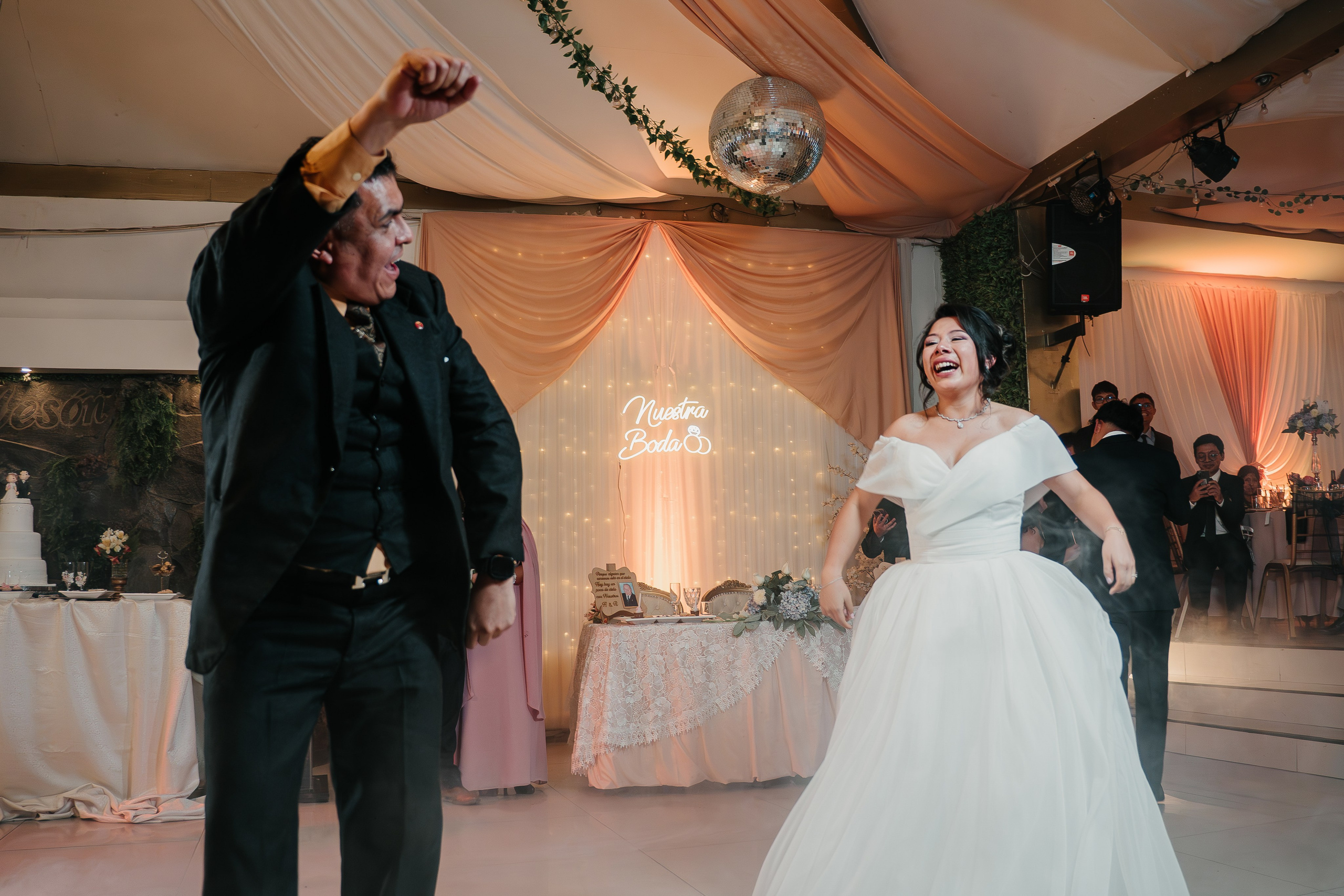 ALEJANDRA + RODRIGO BODA RELIGIOSA. Studio KVTA | Fotografía y Video de Bodas en Arequipa