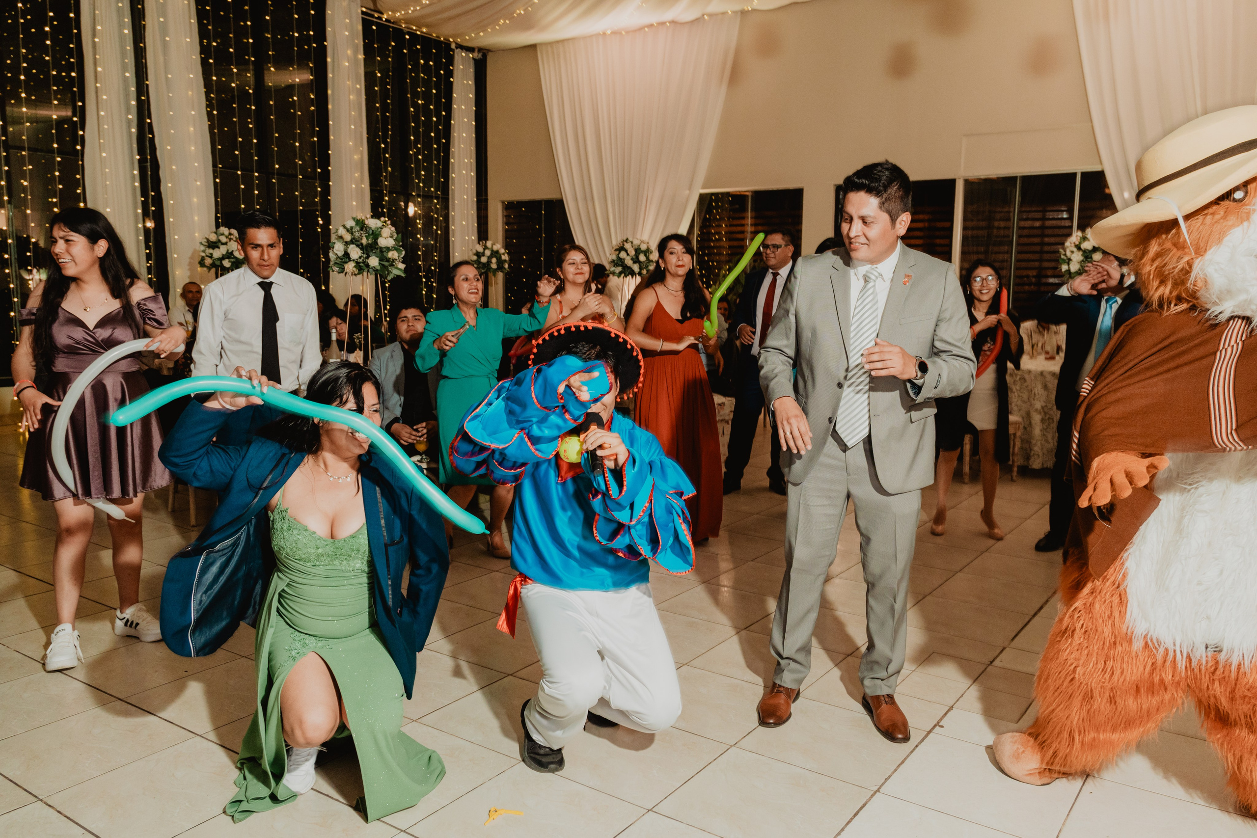 FERNANDO + MARIBEL | BODA RELIGIOSA. Studio KVTA | Fotografía y Video de Bodas en Arequipa