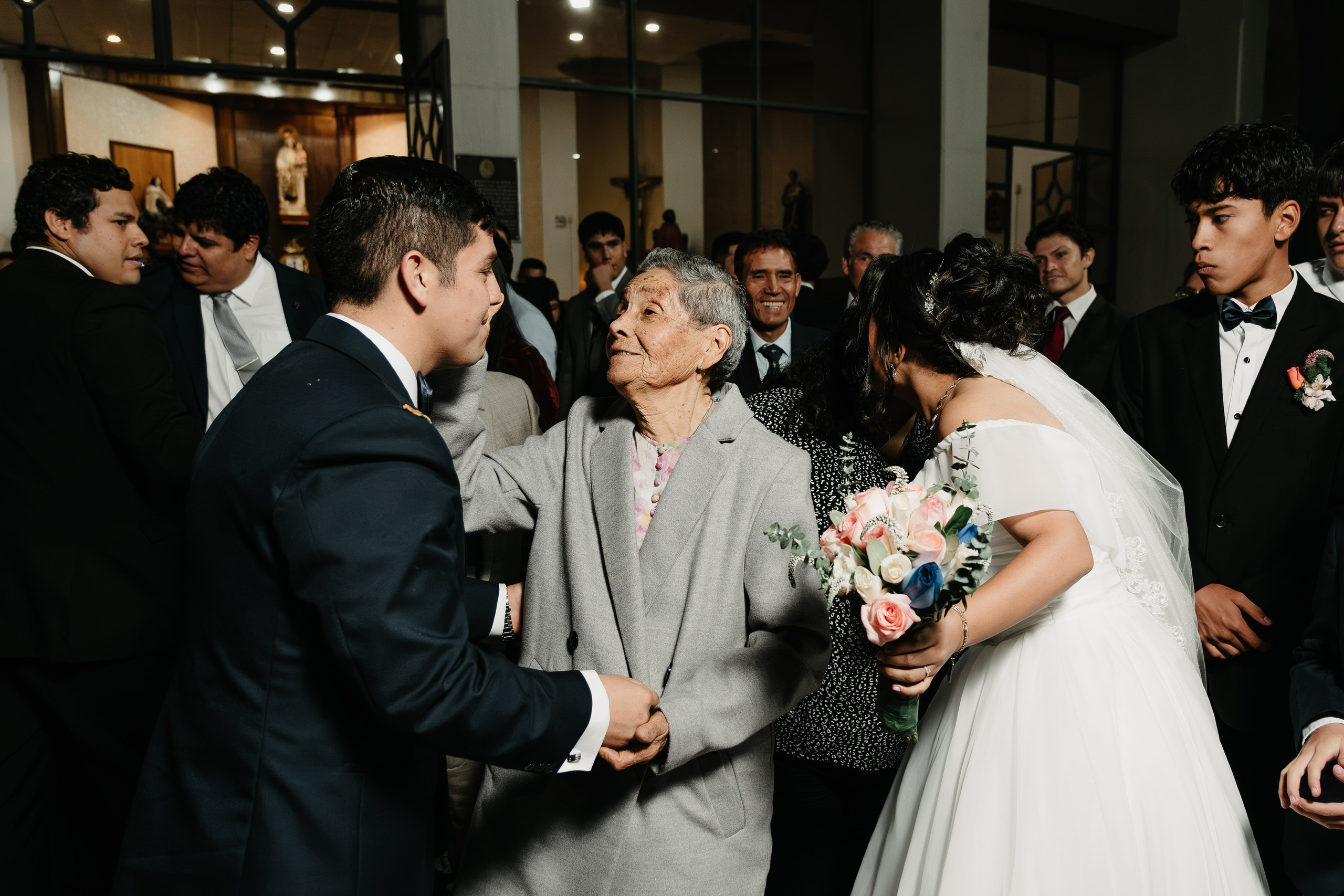 ALEJANDRA + RODRIGO BODA RELIGIOSA. Studio KVTA | Fotografía y Video de Bodas en Arequipa