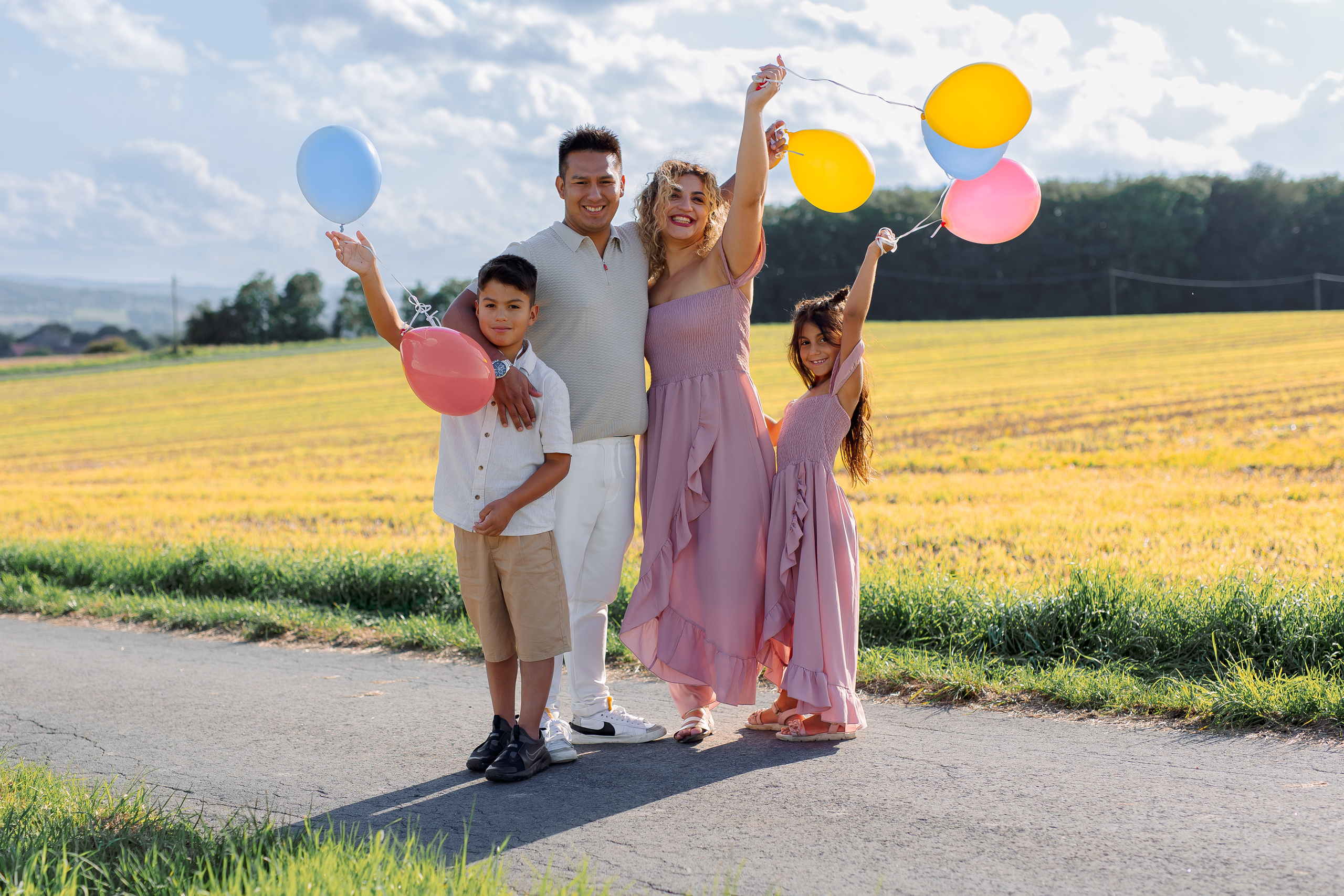 Familien Fotoshooting in Wickede. Fotograf NRW aus Wickede Ruhr, Milla Kunst