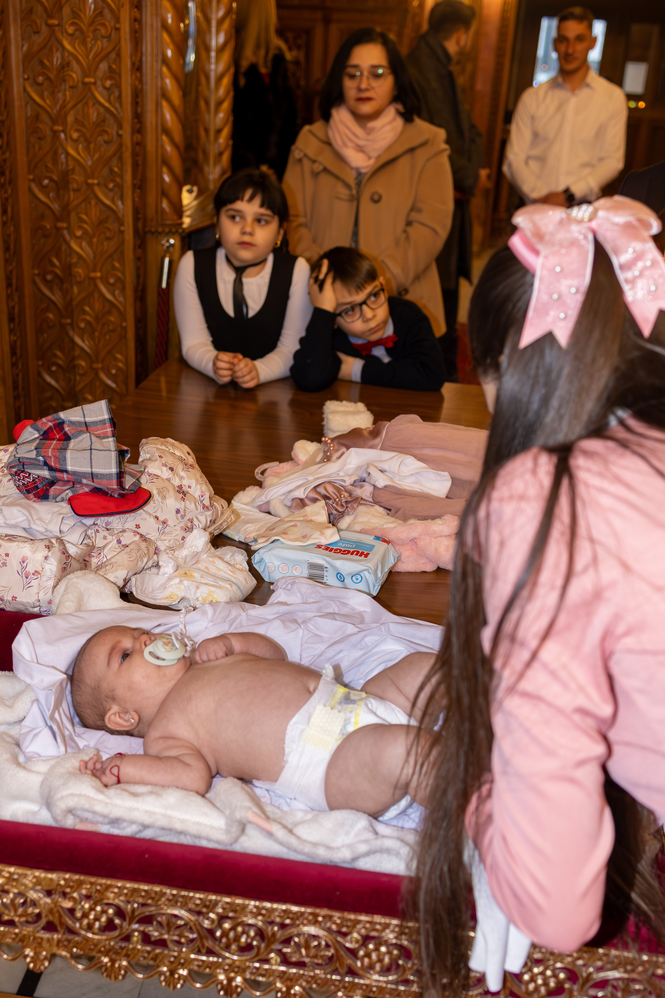 Roua-Maria. Fotograf. Lucrez cu oameni, produse și spații. Portret și fotografie creativă. Bacău, România. Lidia Savinoiu