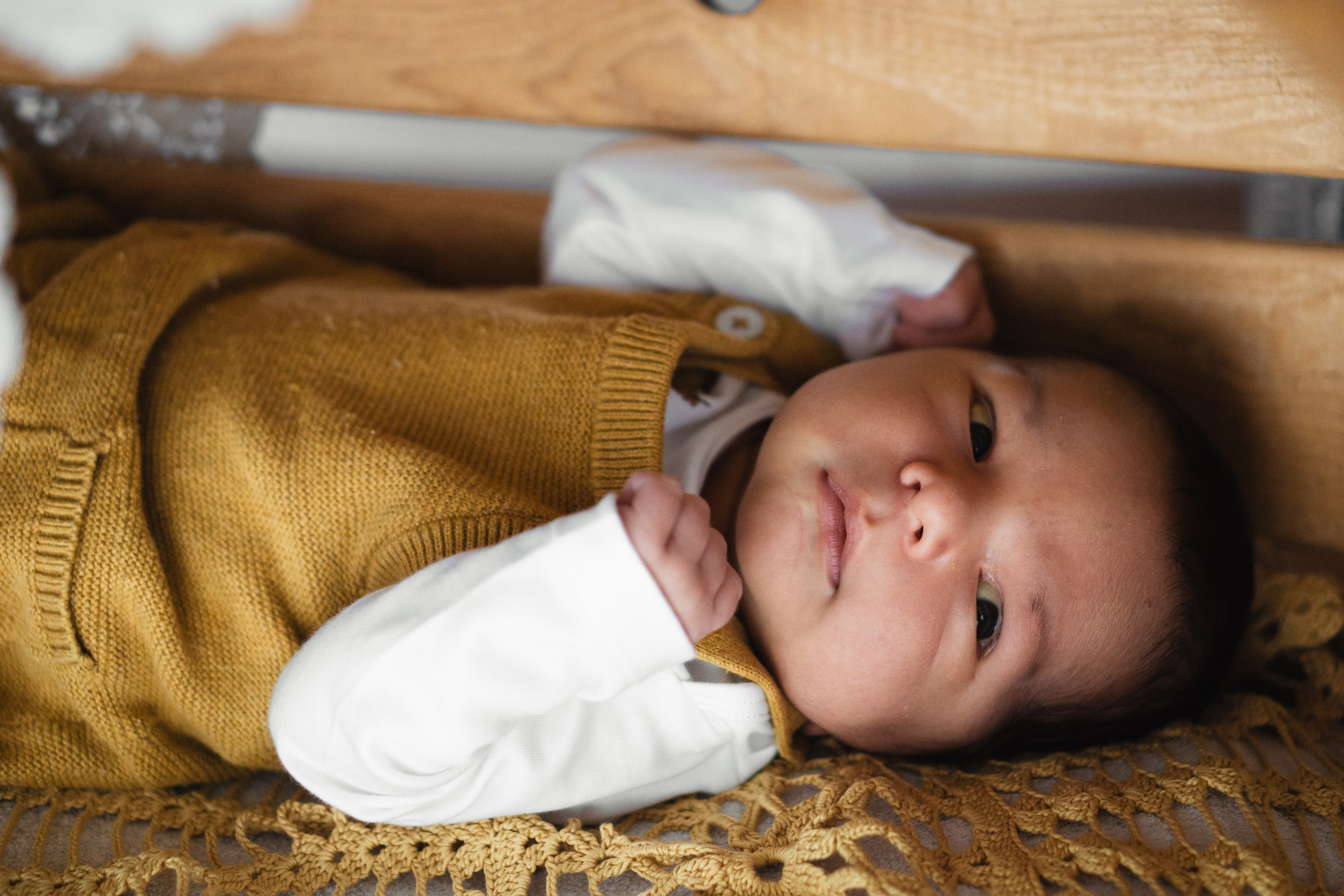 Monika, Pool newborn shooting. Family photographer Aargau Zurich