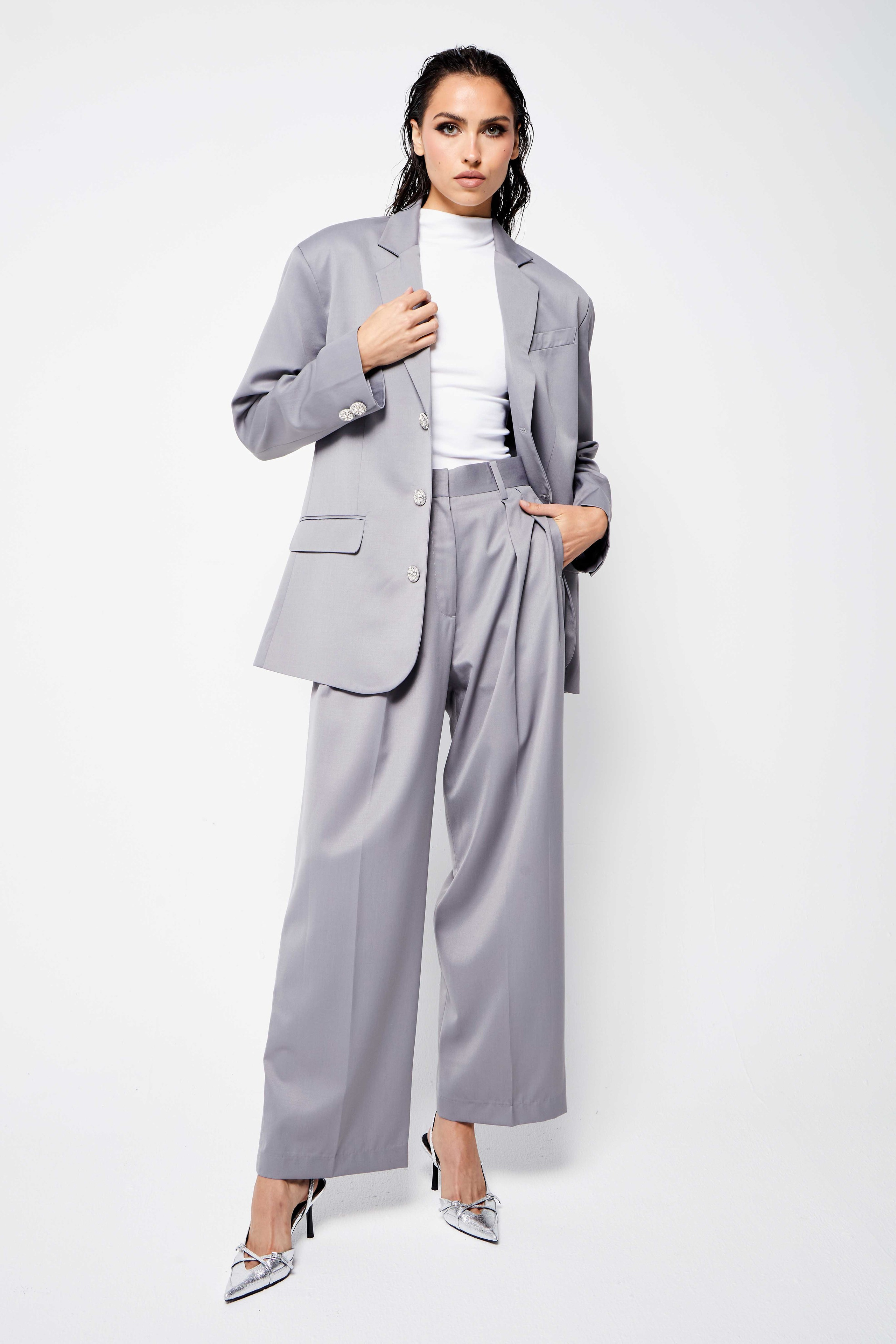 ONENESS SS24 LOOKBOOK. Spencer Danyil — Dubai Fashion Photographer