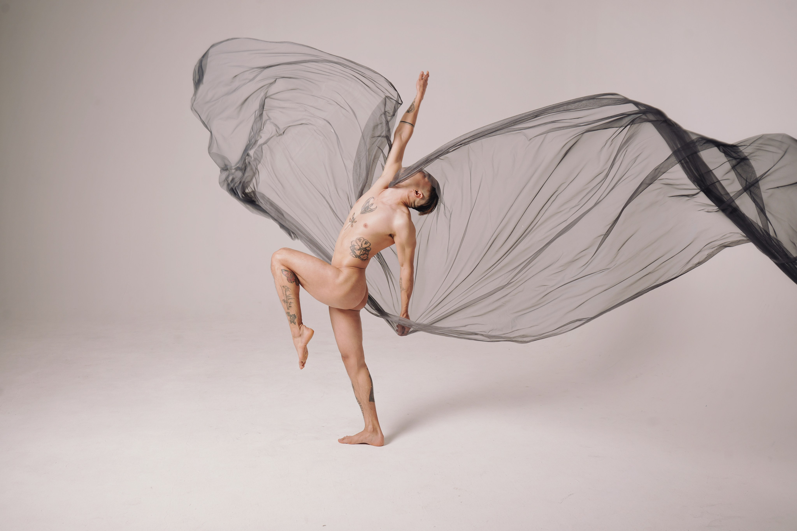 Художественные Фотосессии. Артем Алексенцев — Профессиональная Фотография в Бишкеке и Алматы