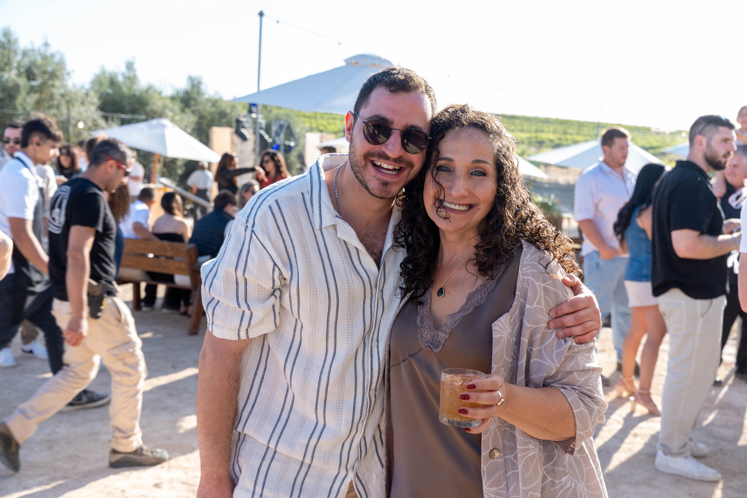 Bar & Yiftiv. אולג גורביץ צילום