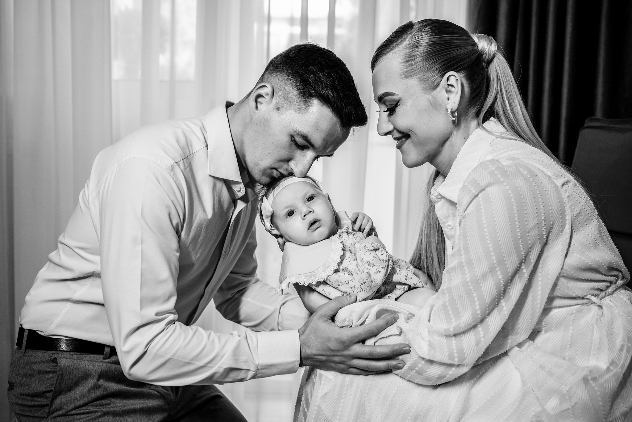 Sweetest devotion. Iris Lara. Acasă