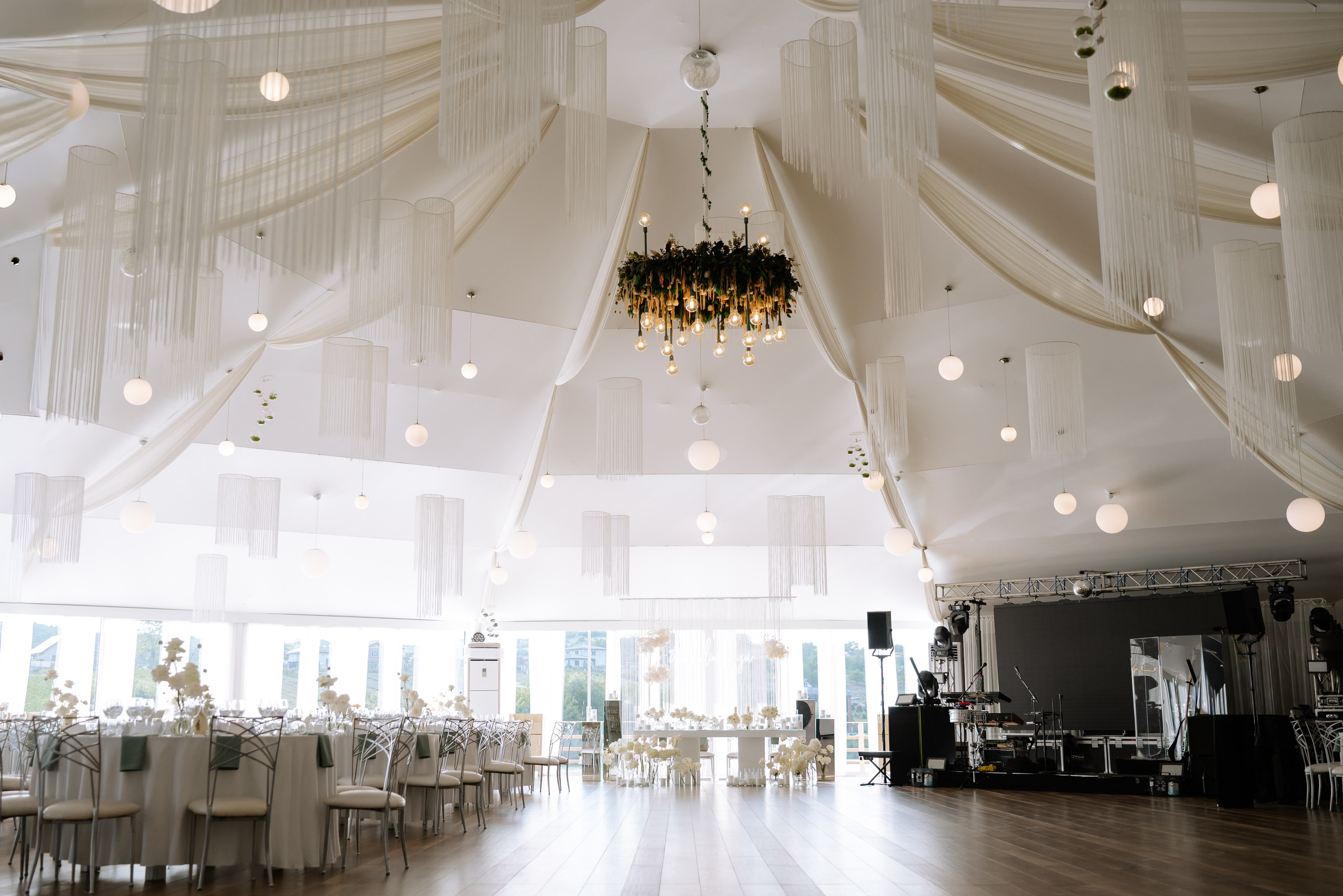 Raluca + Marius | Wedding day. Proud Vision Weddings | Wedding Photography & Film — Servicii profesionale Foto Video Nunta Iasi