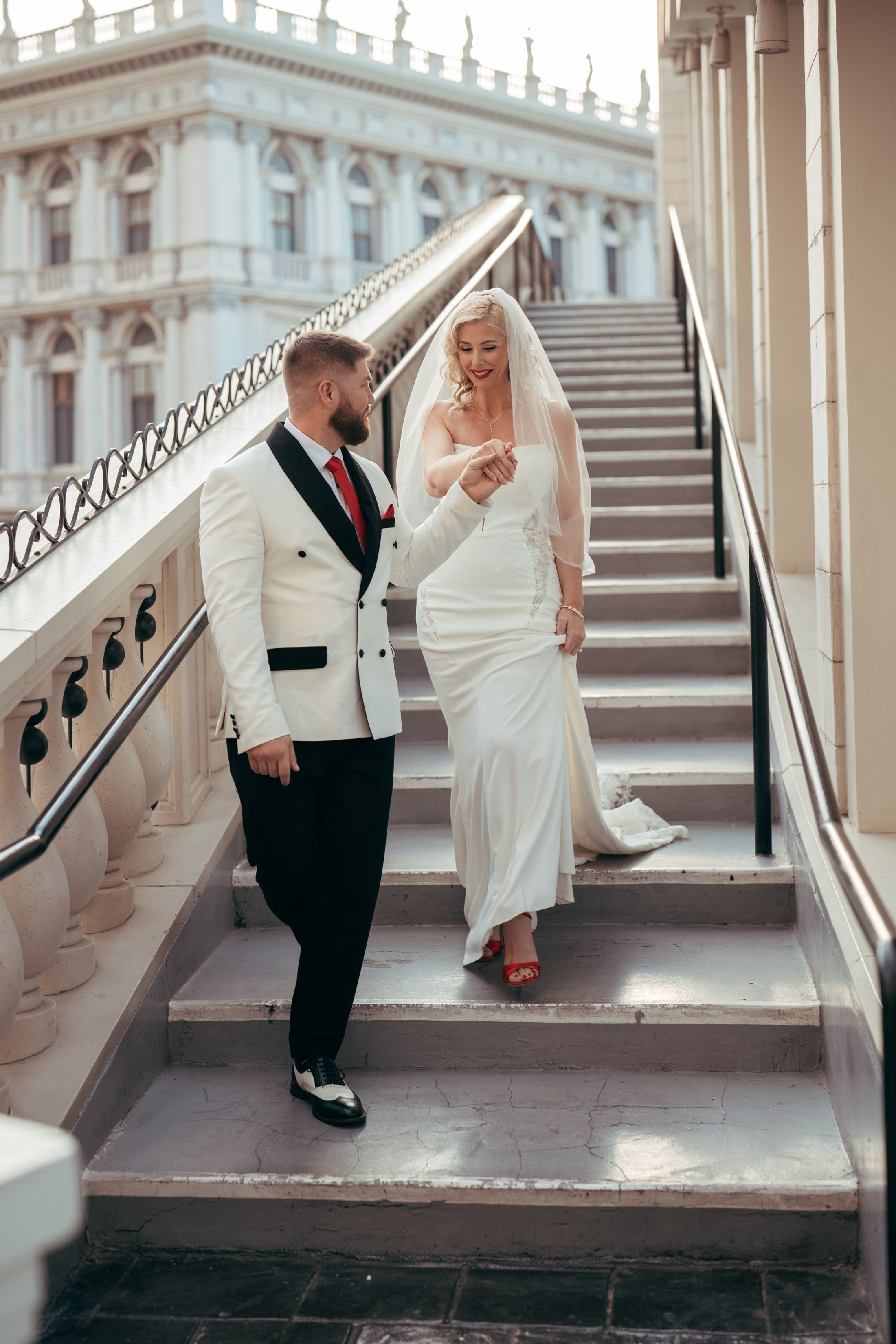 Chris&Holly. Wedding & elopement photographer Viktoriya Kravtsov. Las Vegas