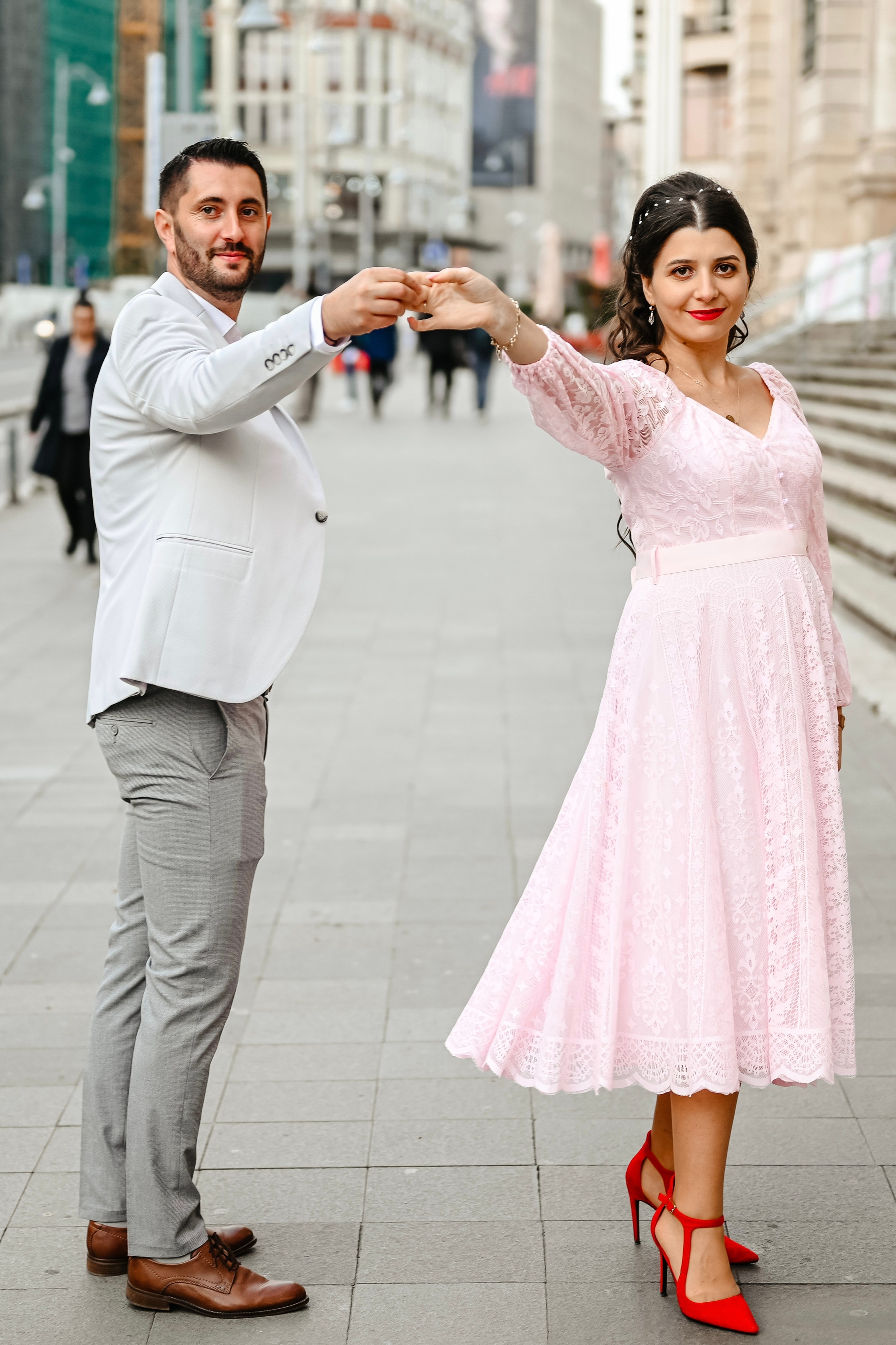 Ședința maternitate Alexandra si Andrei, Calea Victoriei. Ana Maria Dragan Fotograf Evenimente