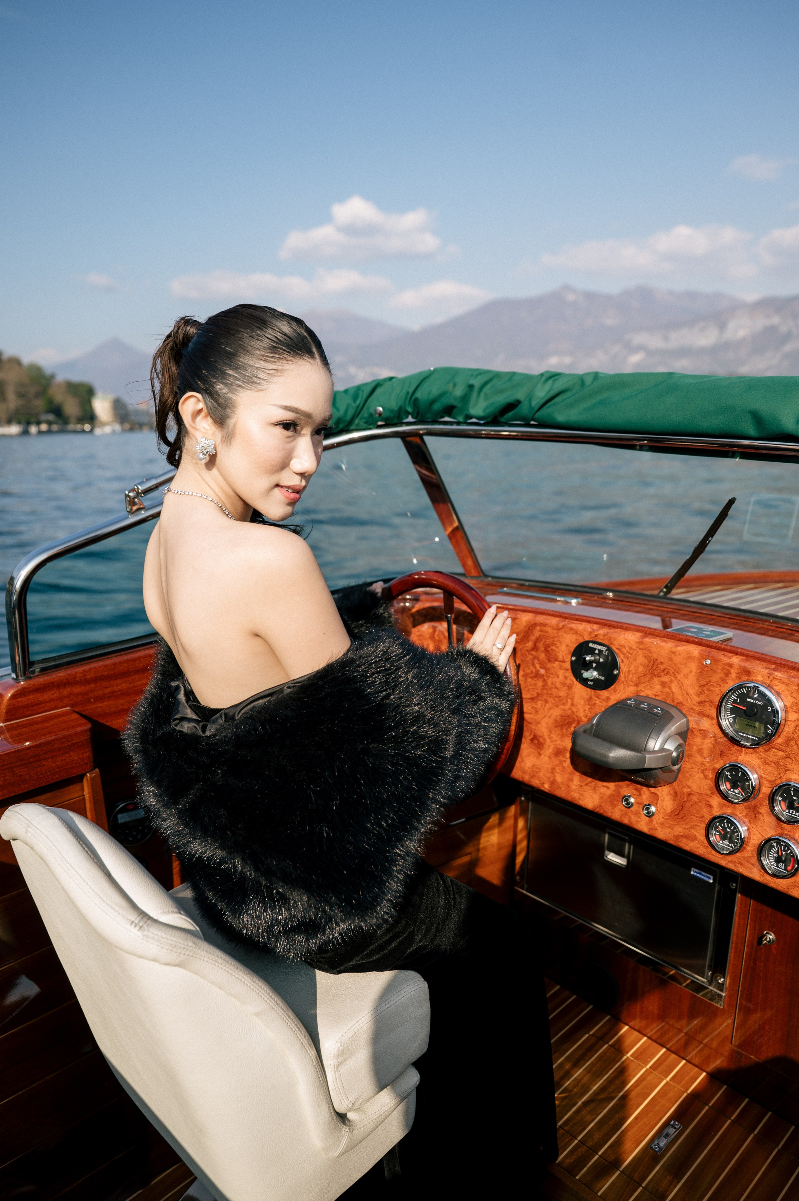 Lake Como. Lake Como Photographer — Proposal | Wedding | Elopement