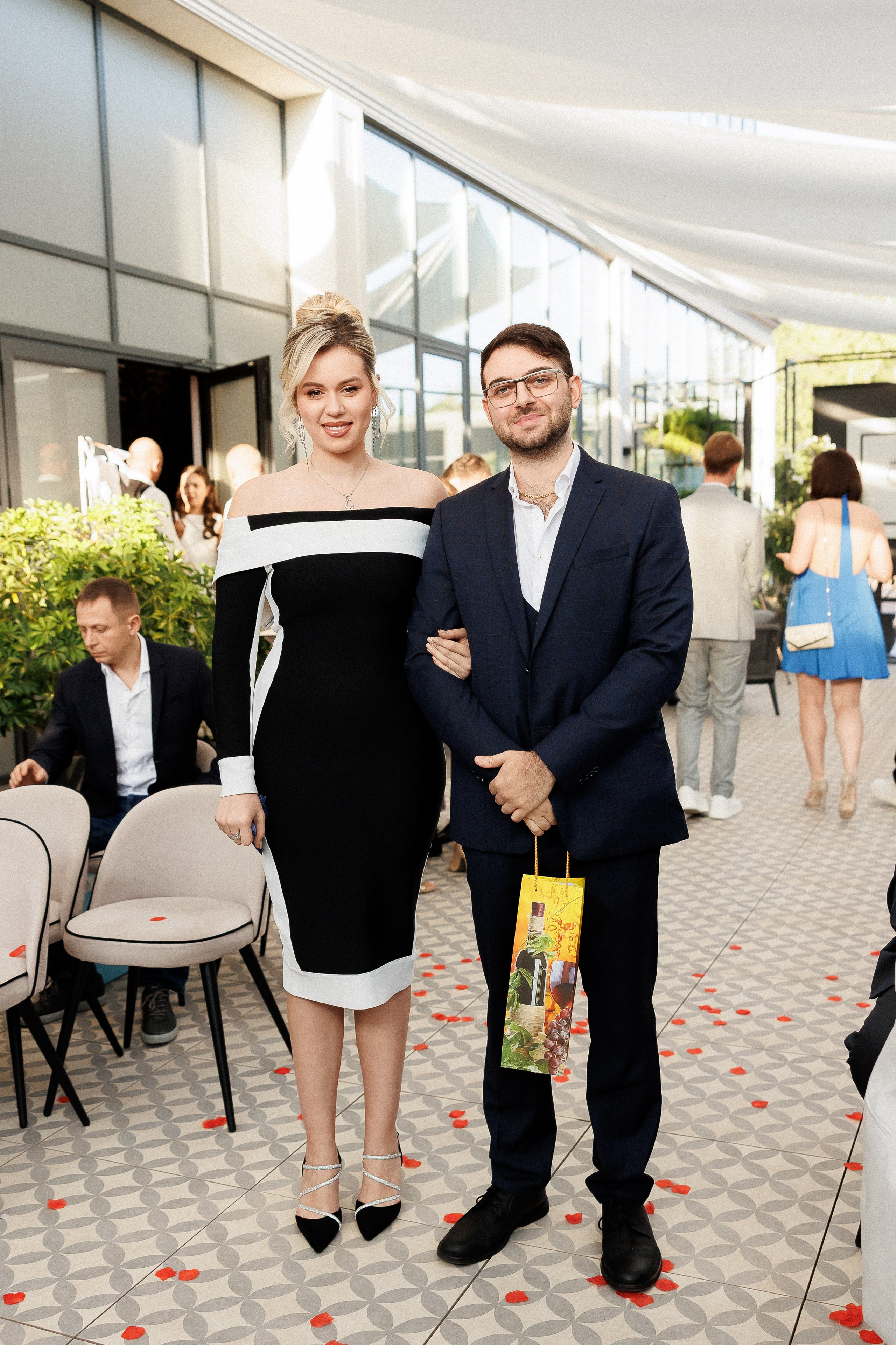 Serghei & Erica — Queen Residence. Servicii Foto și Video 067188353