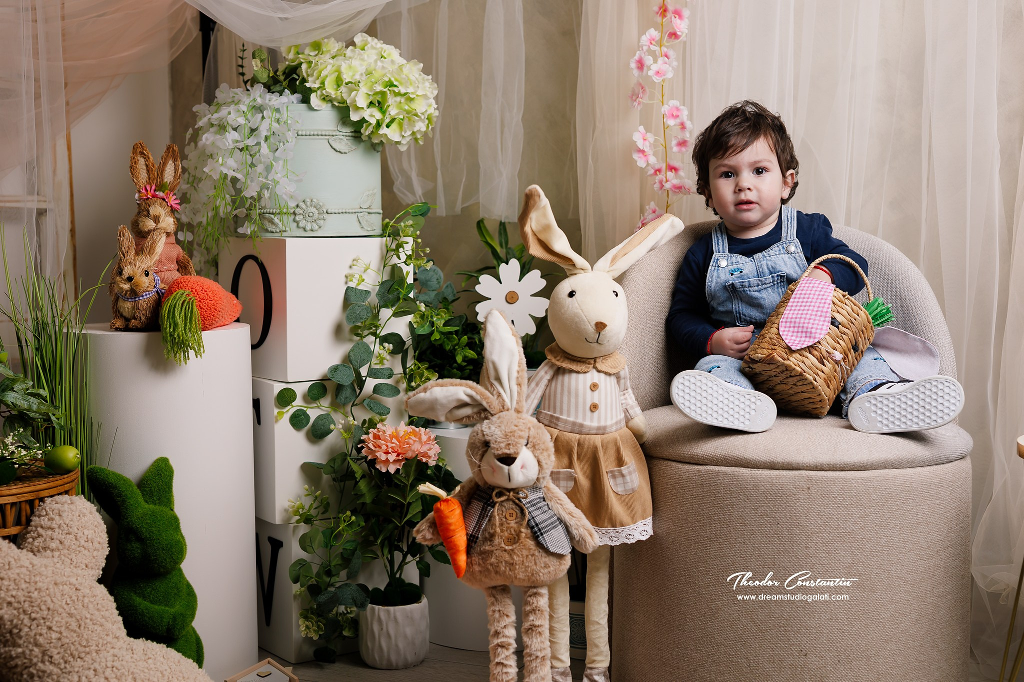 Studio. Dream Studio Galați – ședințe foto profesionale pentru familie, portrete și evenimente