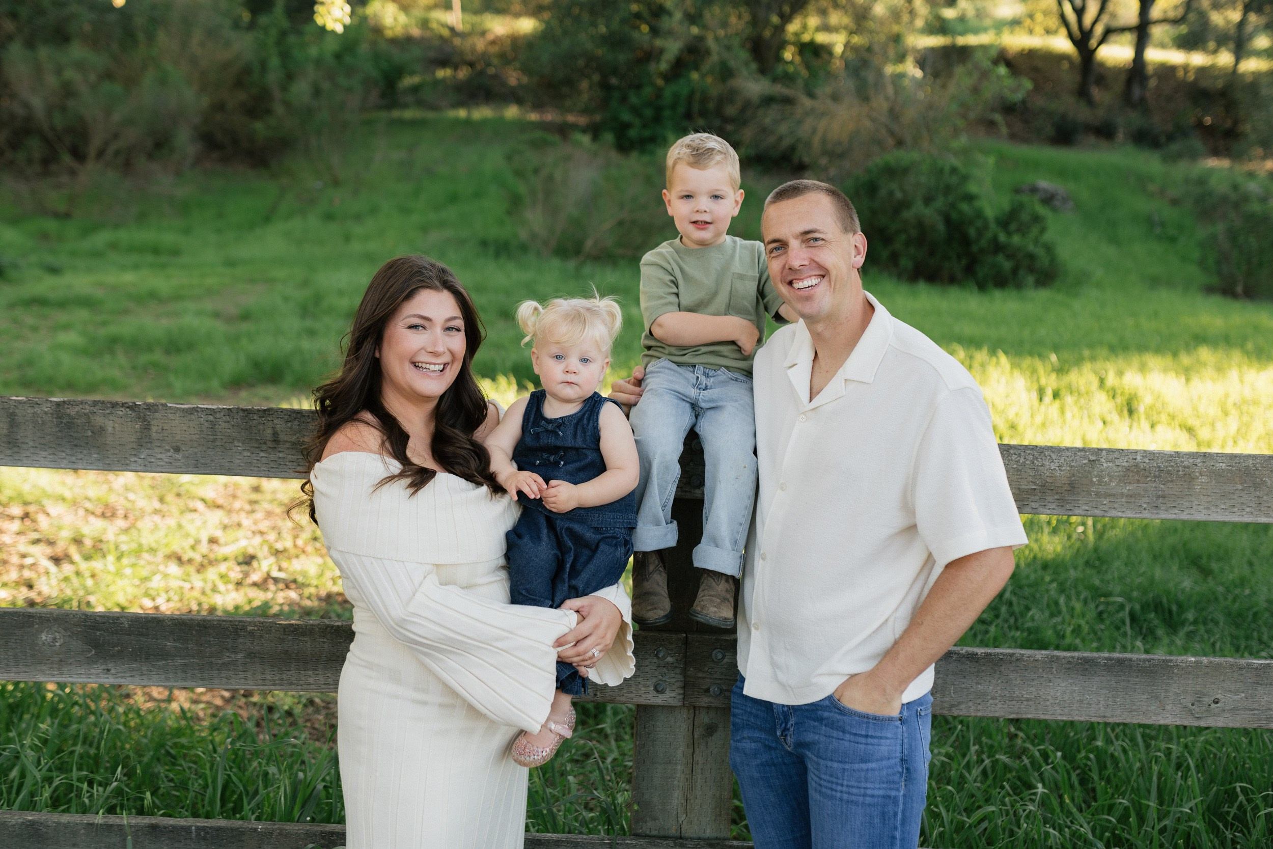 Family Maternity Phoo Session San Jose| Lifestyle Pregnancy Photography in the Bay Area. Maternity, newborn photographer in the Bay Area|Iryna Rakivnenko