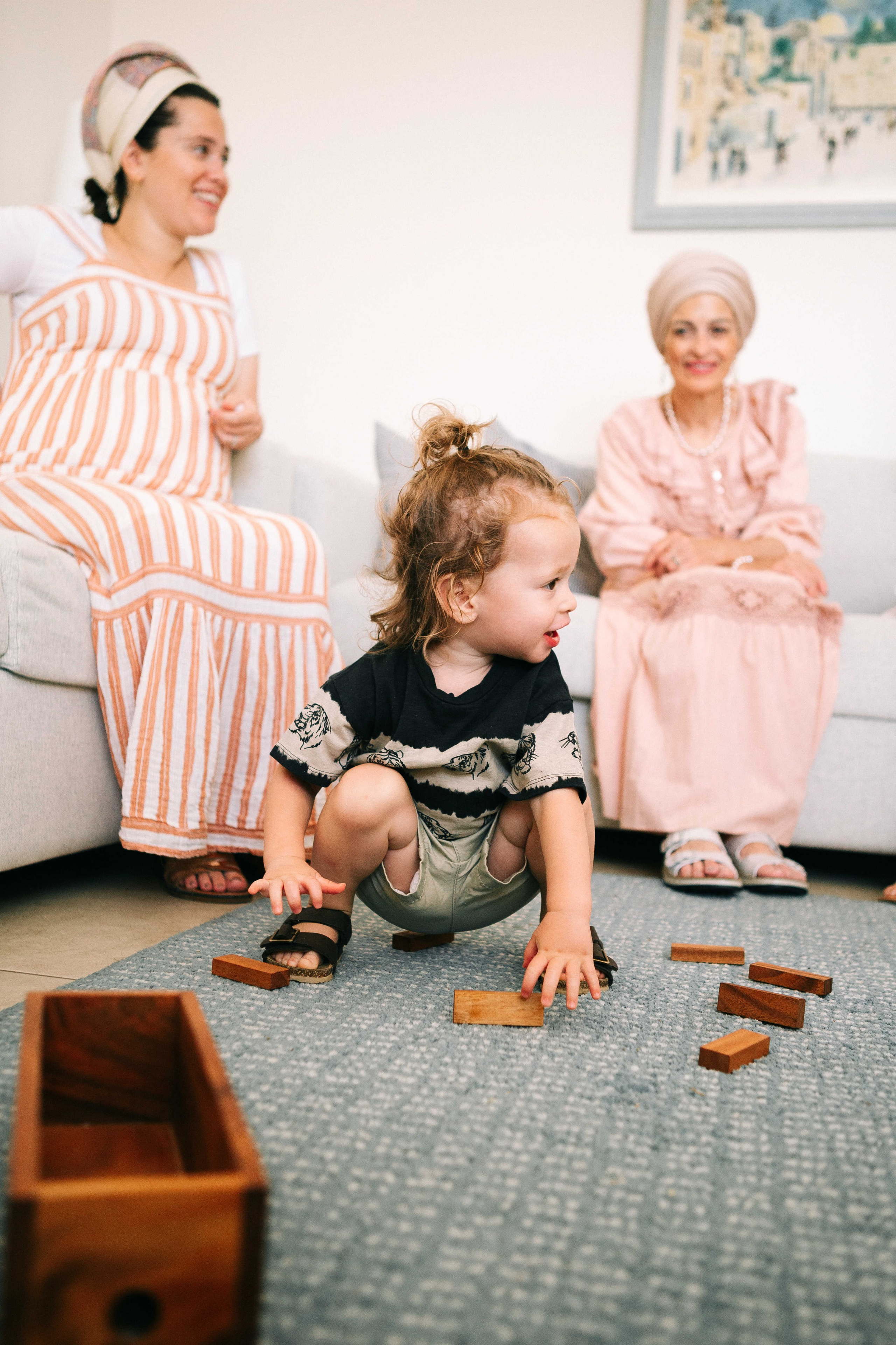 MAALE ADUMIM, HOME PHOTO SESSION + DESERT. Https://shi-photo.com/