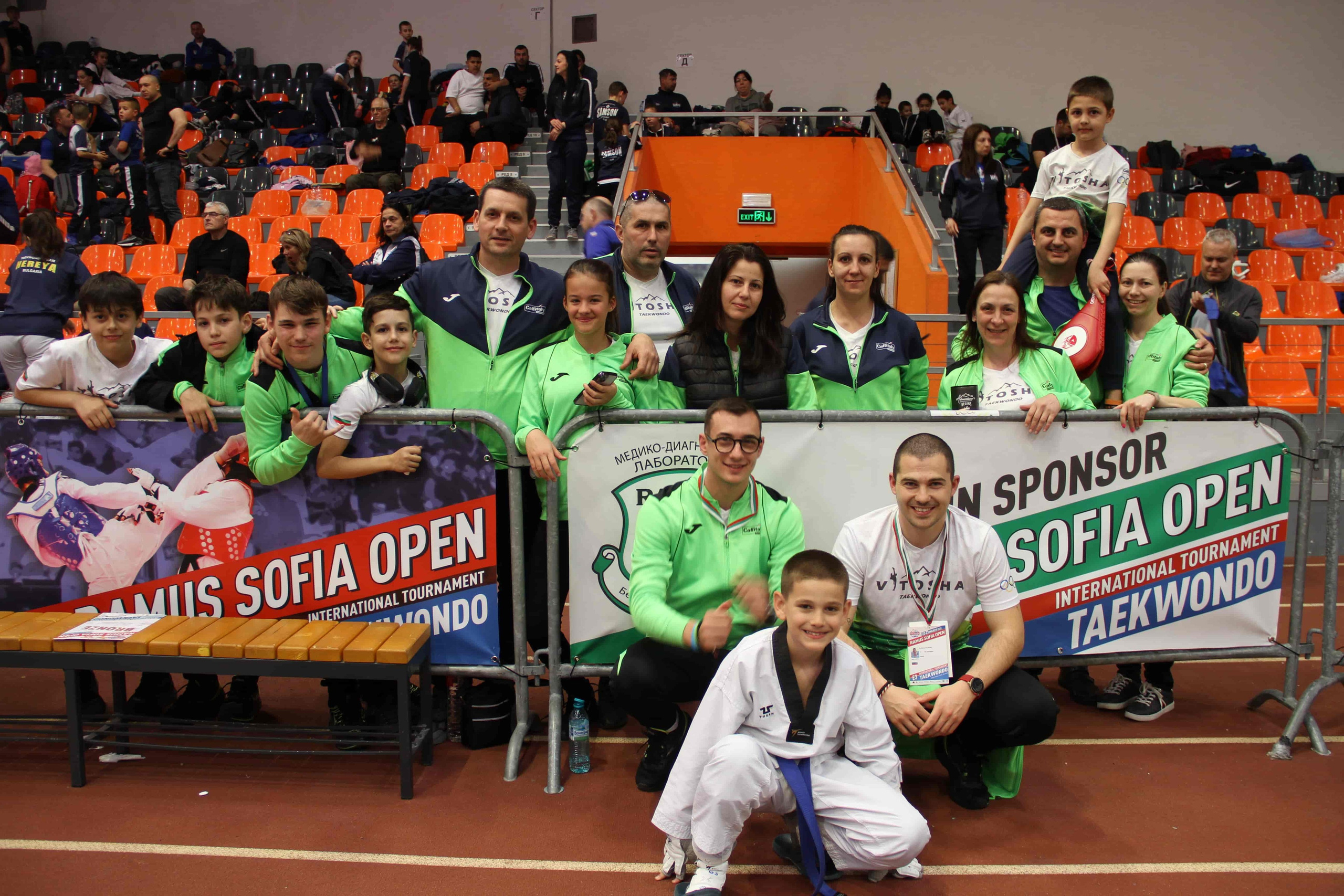 PhotoAdrenaline.com - BACKSTAGE фотография