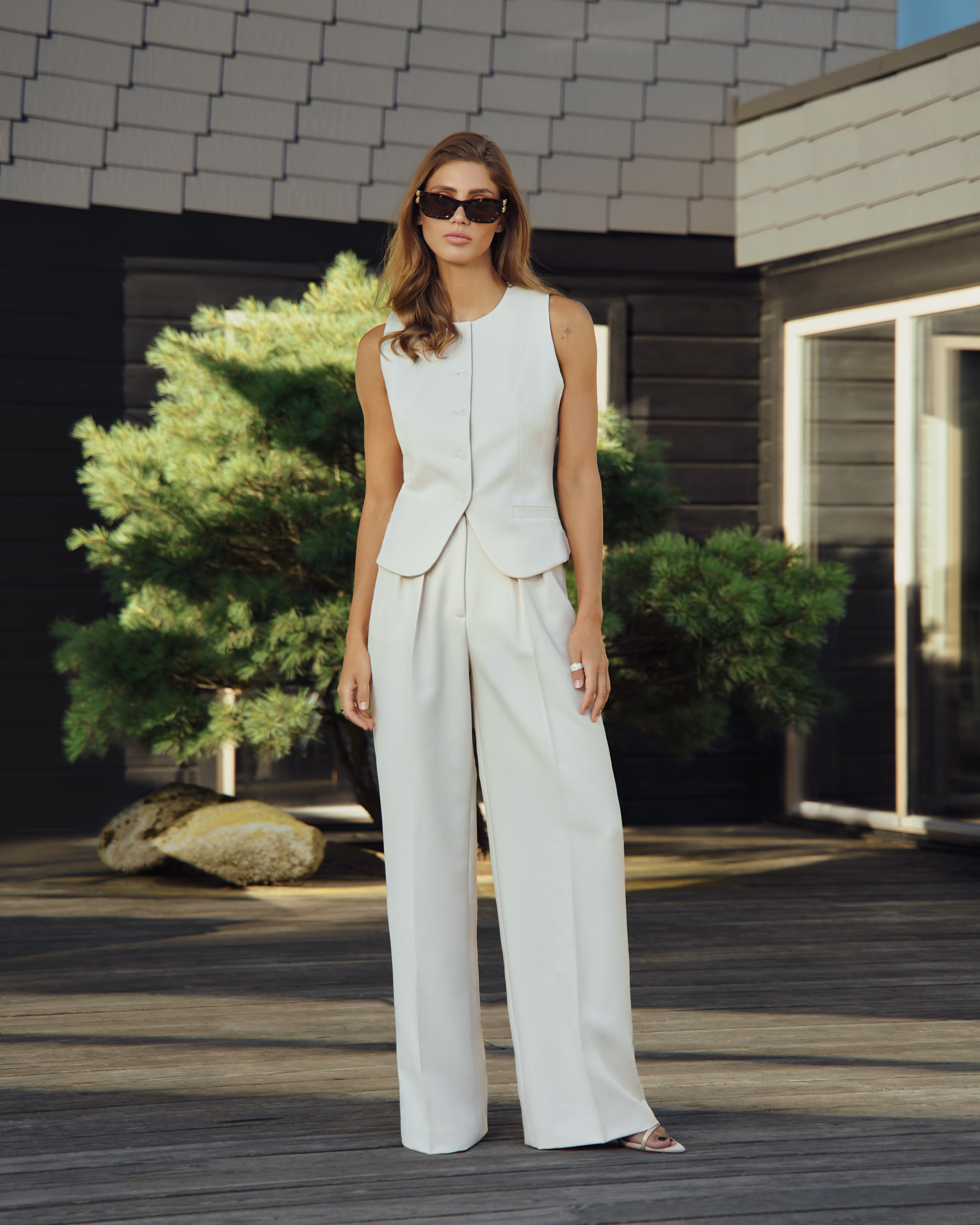 FASHION. Fashion and advertising photographer Alina Mikhalkovich Dubai