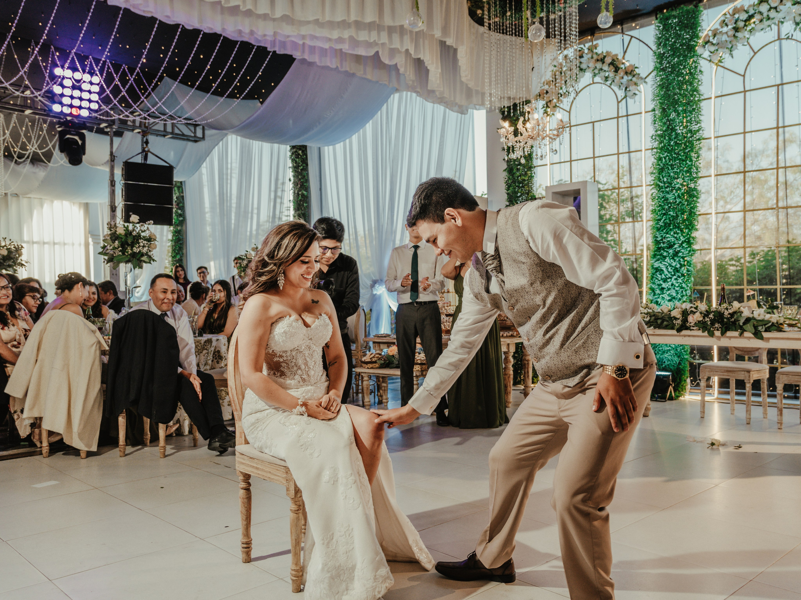 CARLA Y MARIO BODA RELIGIOSA. Studio KVTA | Fotografía y Video de Bodas en Arequipa