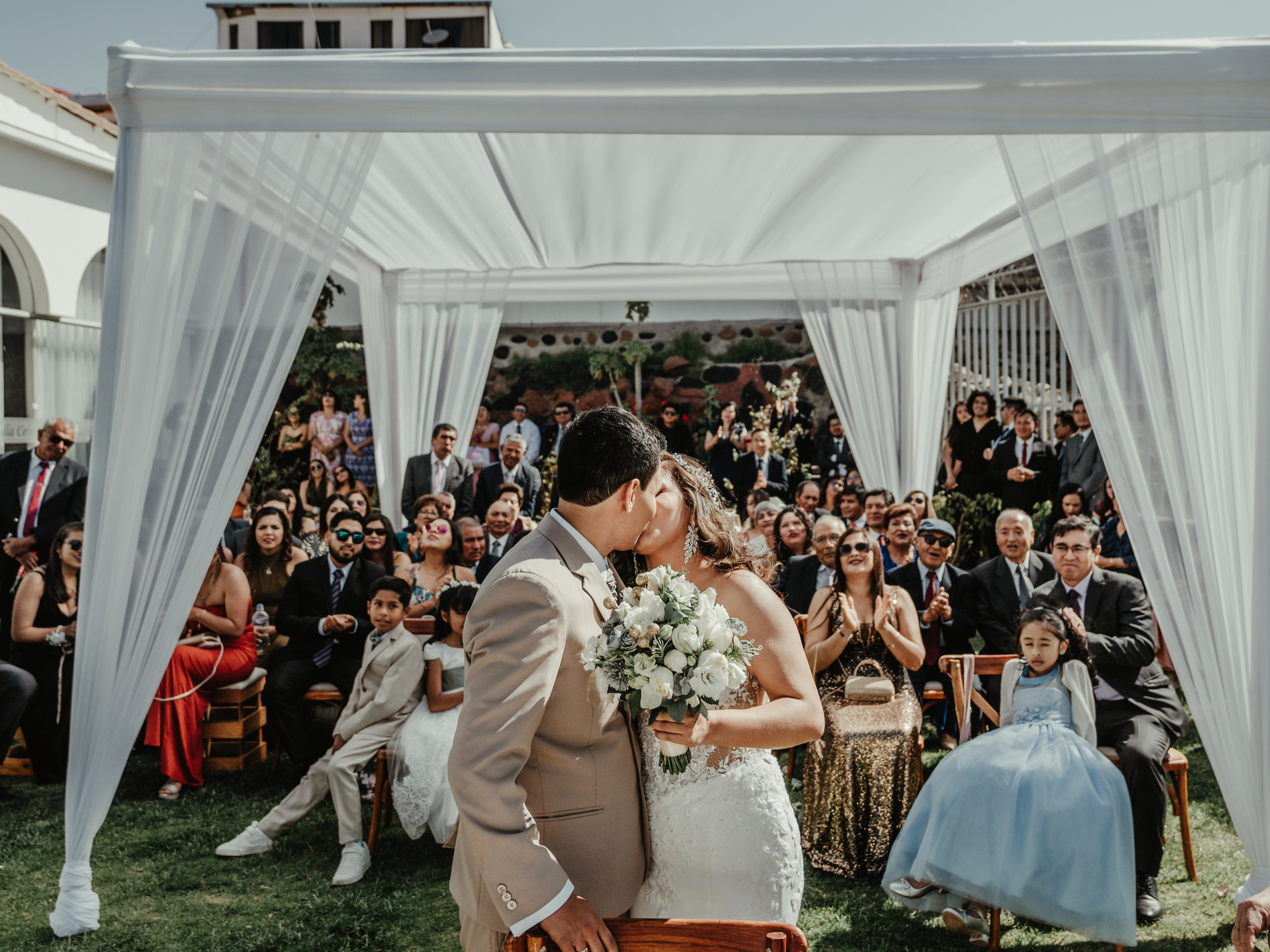 CARLA Y MARIO BODA RELIGIOSA. Studio KVTA | Fotografía y Video de Bodas en Arequipa