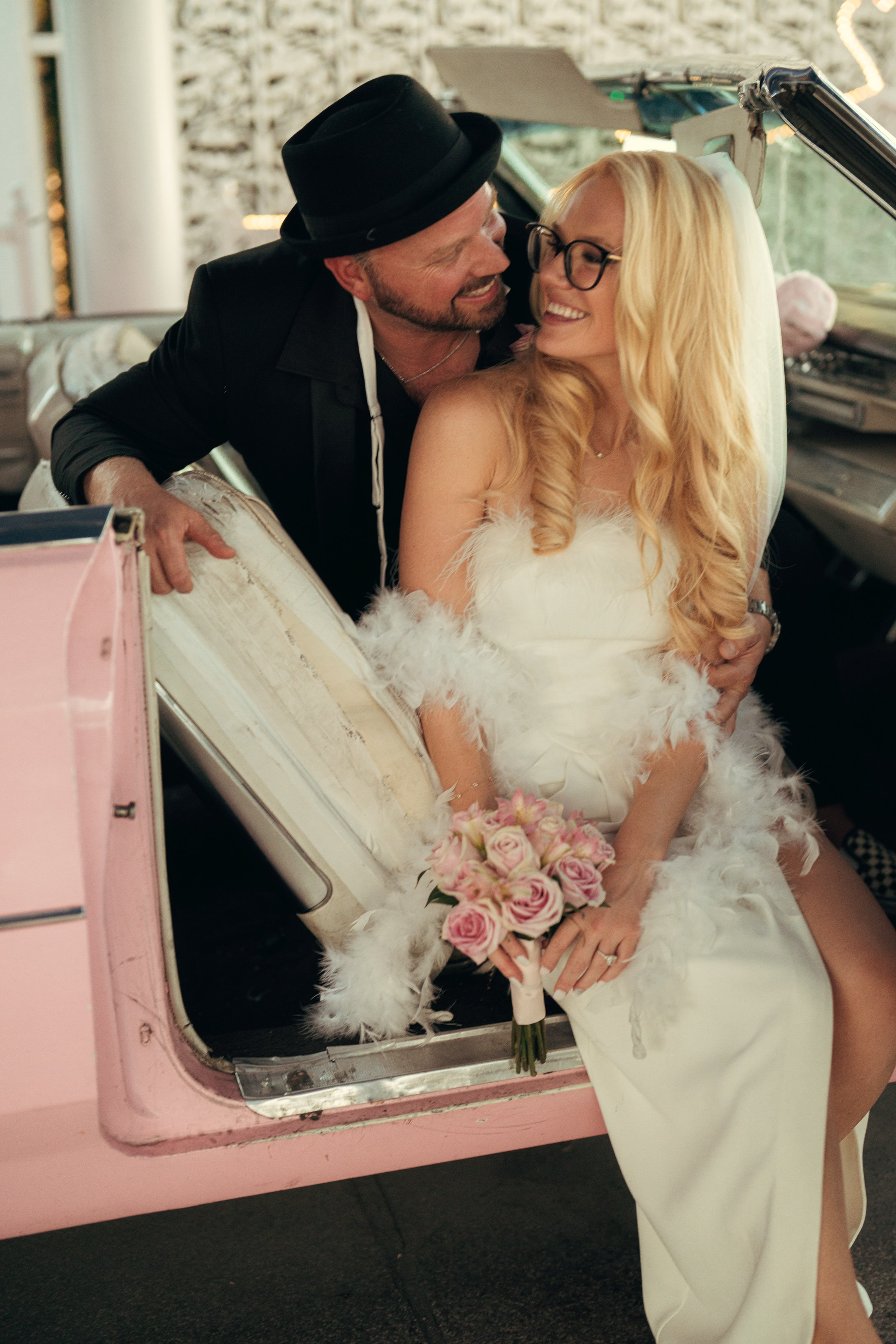 Carlee&Aaron. Wedding & elopement photographer Viktoriya Kravtsov. Las Vegas