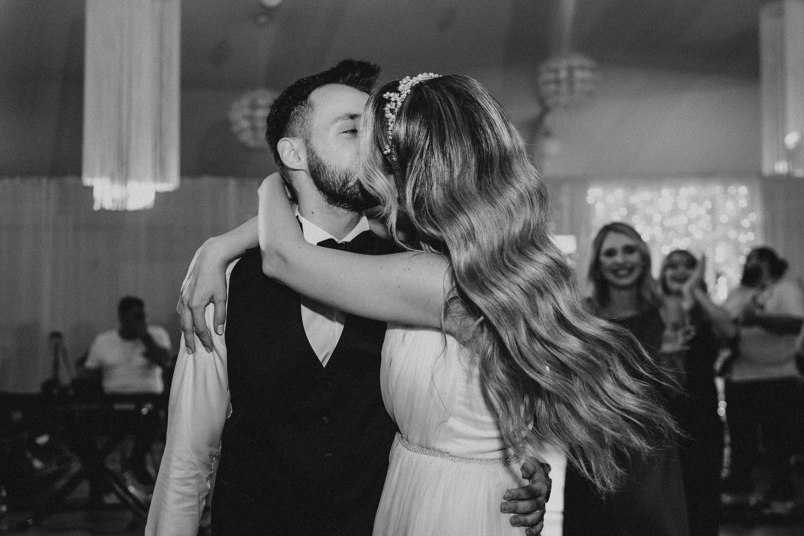 Madalina + Cosmin | Wedding day. Proud Vision Weddings | Wedding Photography & Film — Servicii profesionale Foto Video Nunta Iasi