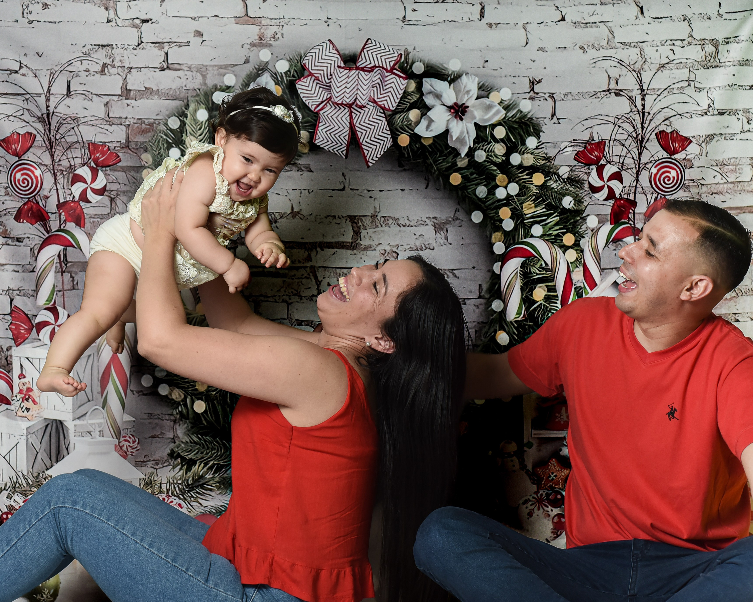 Sesión 1er añito de Juli. Temática: Abejita de Plim Plim +  Mini Sesión Navideña. Fotografo de casamiento en misiones y fotógrafo de familia  Posadas