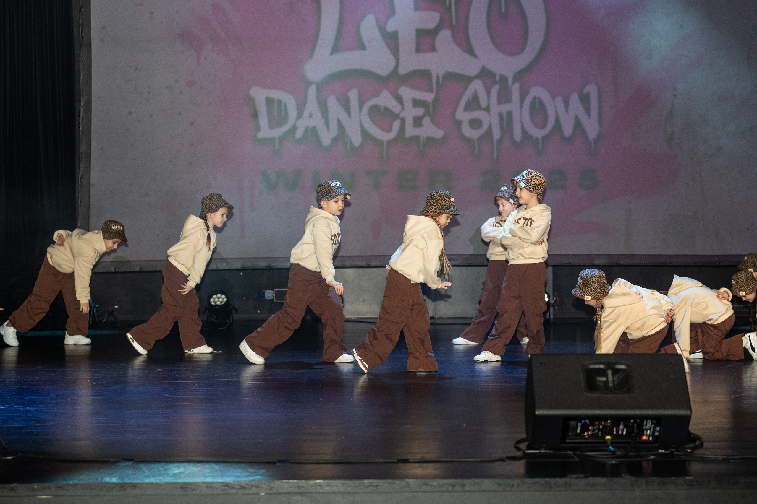 LEO DANCE SHOW WINTER 2025. Семейный и детский фотограф в Варшаве Мила Бобровская