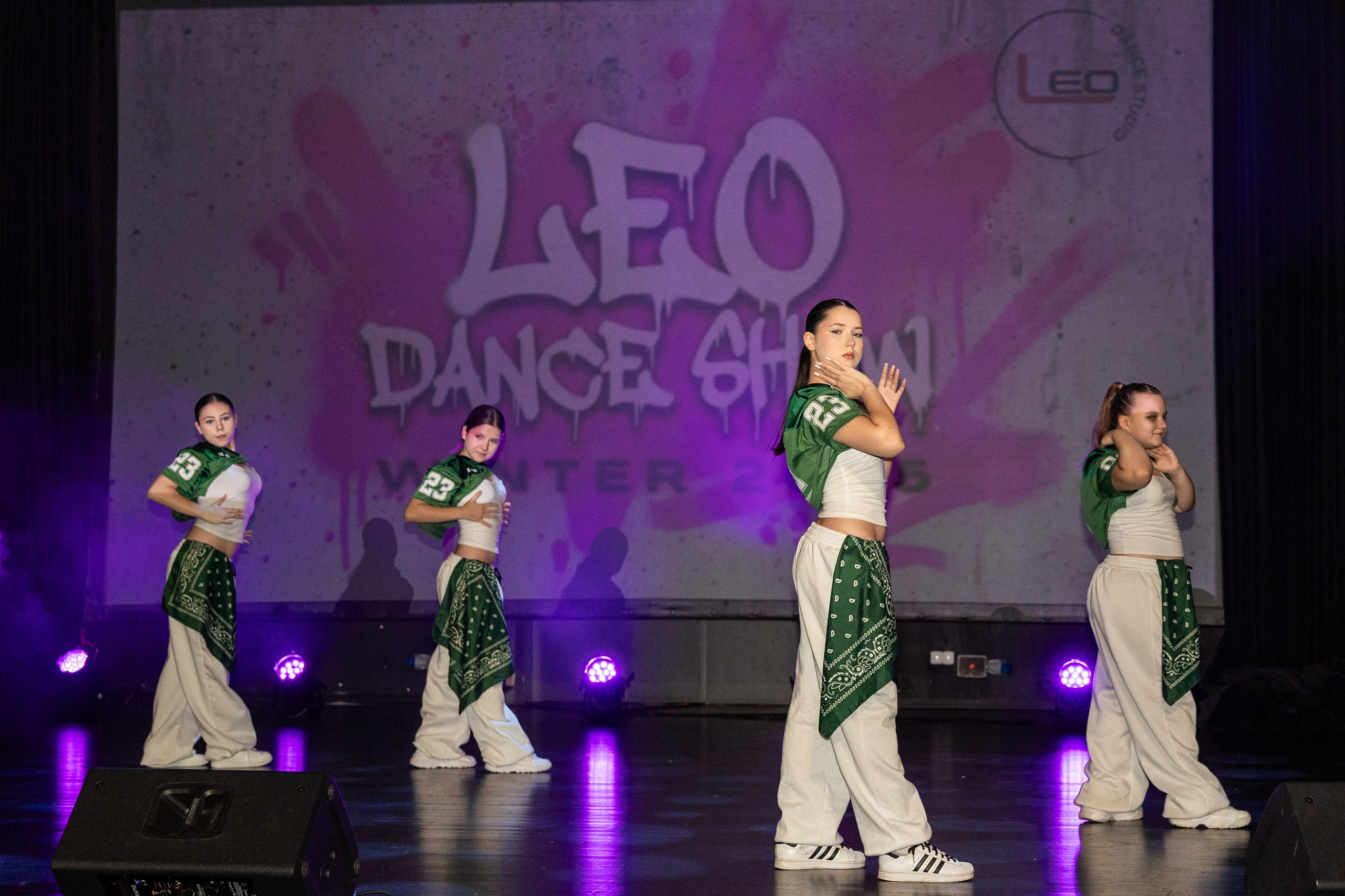 LEO DANCE SHOW WINTER 2025. Семейный и детский фотограф в Варшаве Мила Бобровская