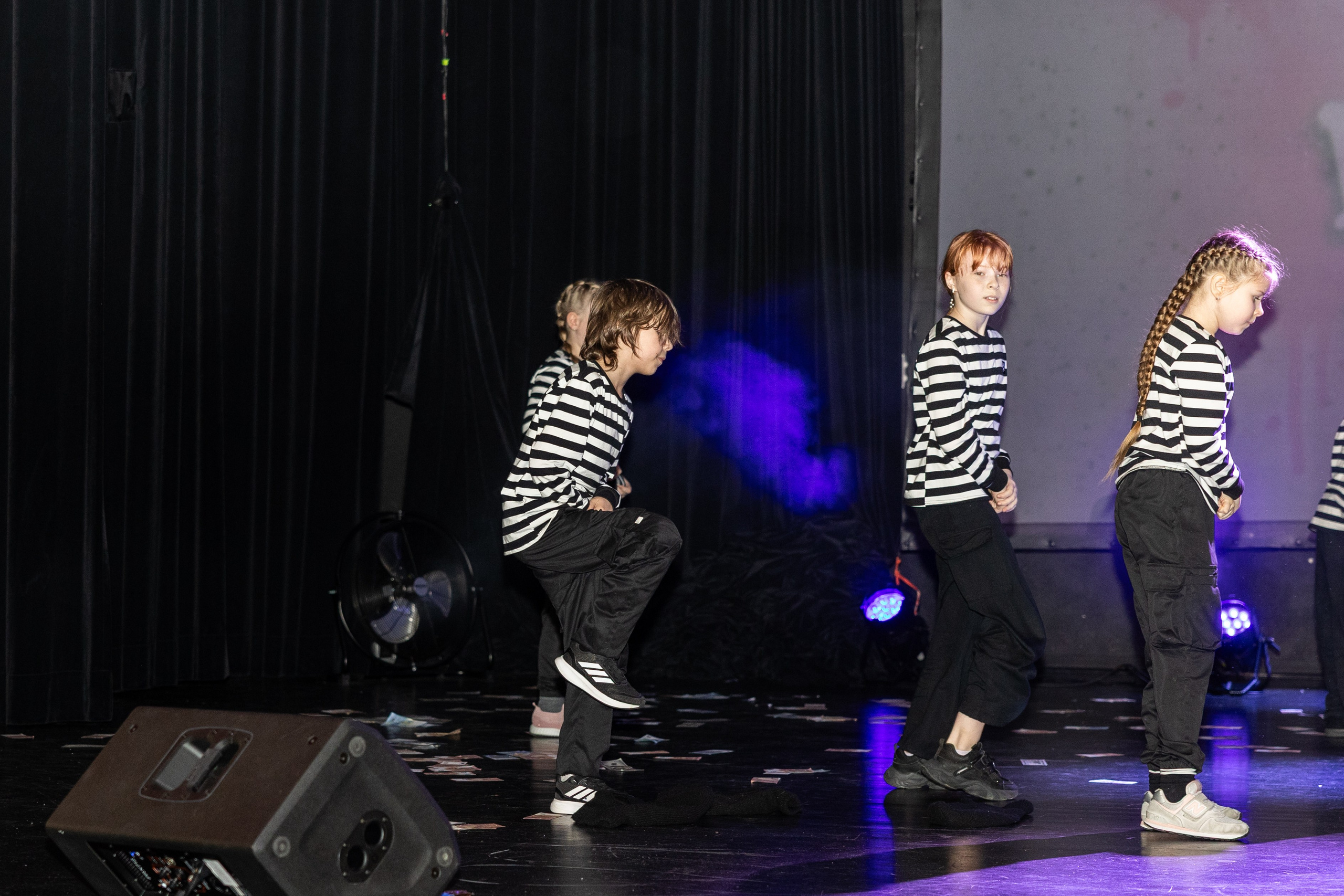 LEO DANCE SHOW WINTER 2025. Семейный и детский фотограф в Варшаве Мила Бобровская