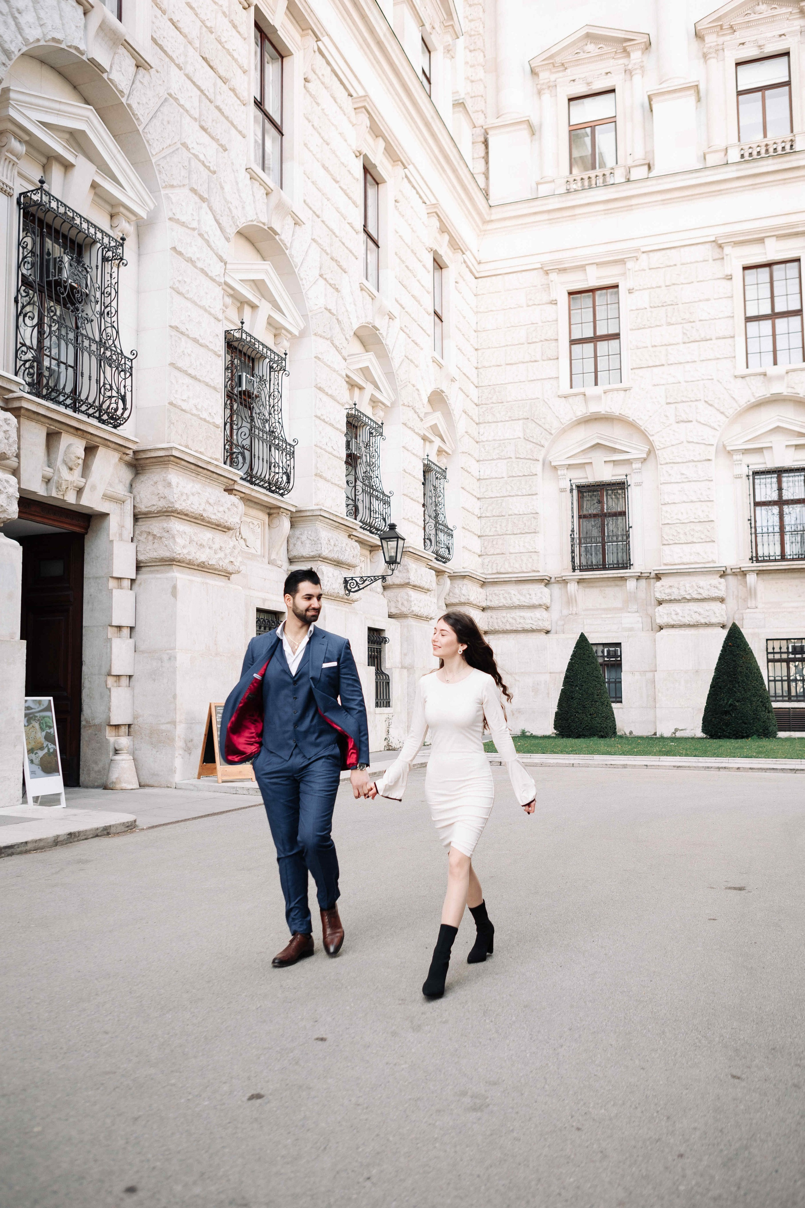 A LOVE STORY IN VIENNA. PHOTOGRAPHER IN ISRAEL