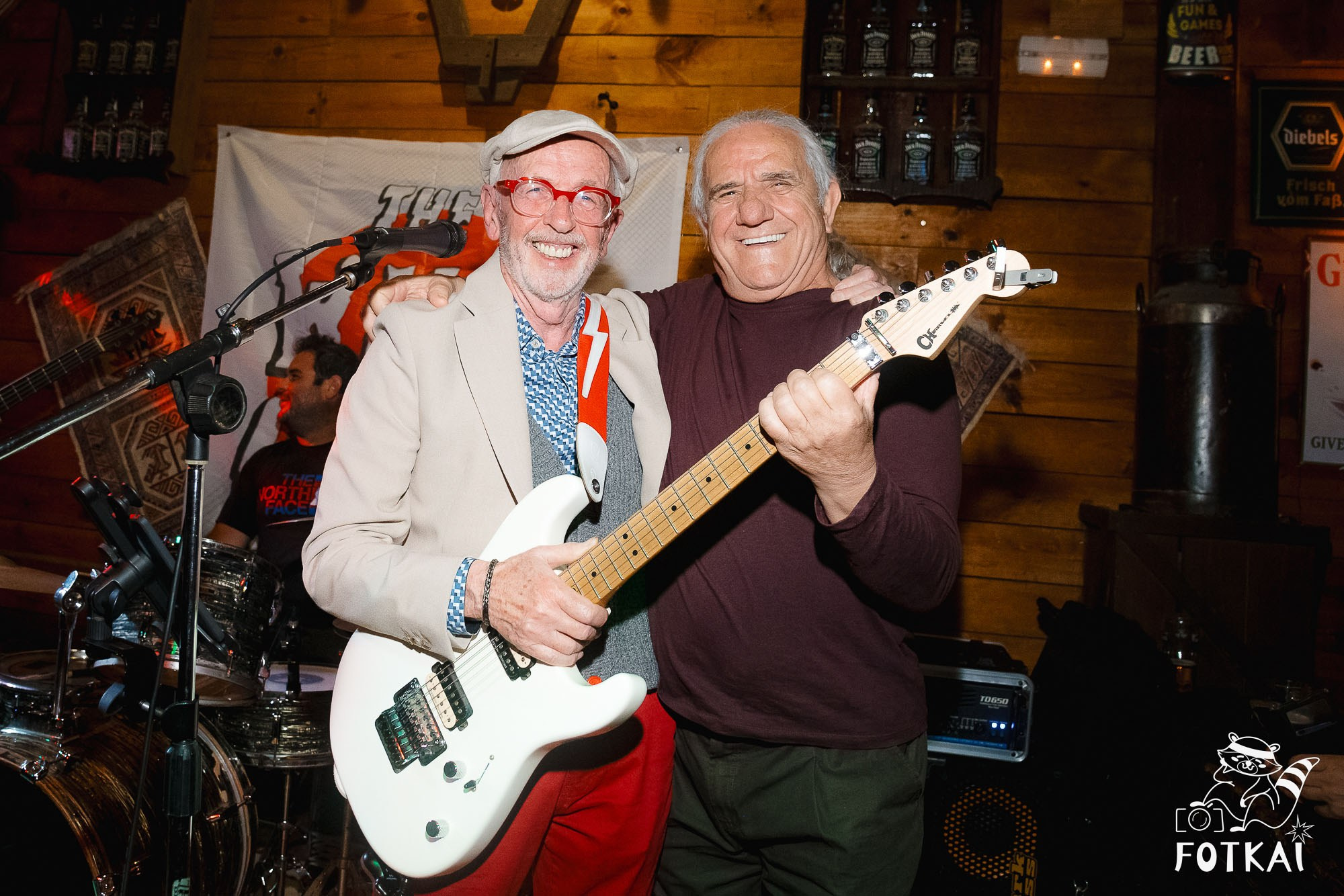 Dirty Picks — Concert Photos at El Paso Bar, Torrevieja, 2026 | FOTKAI