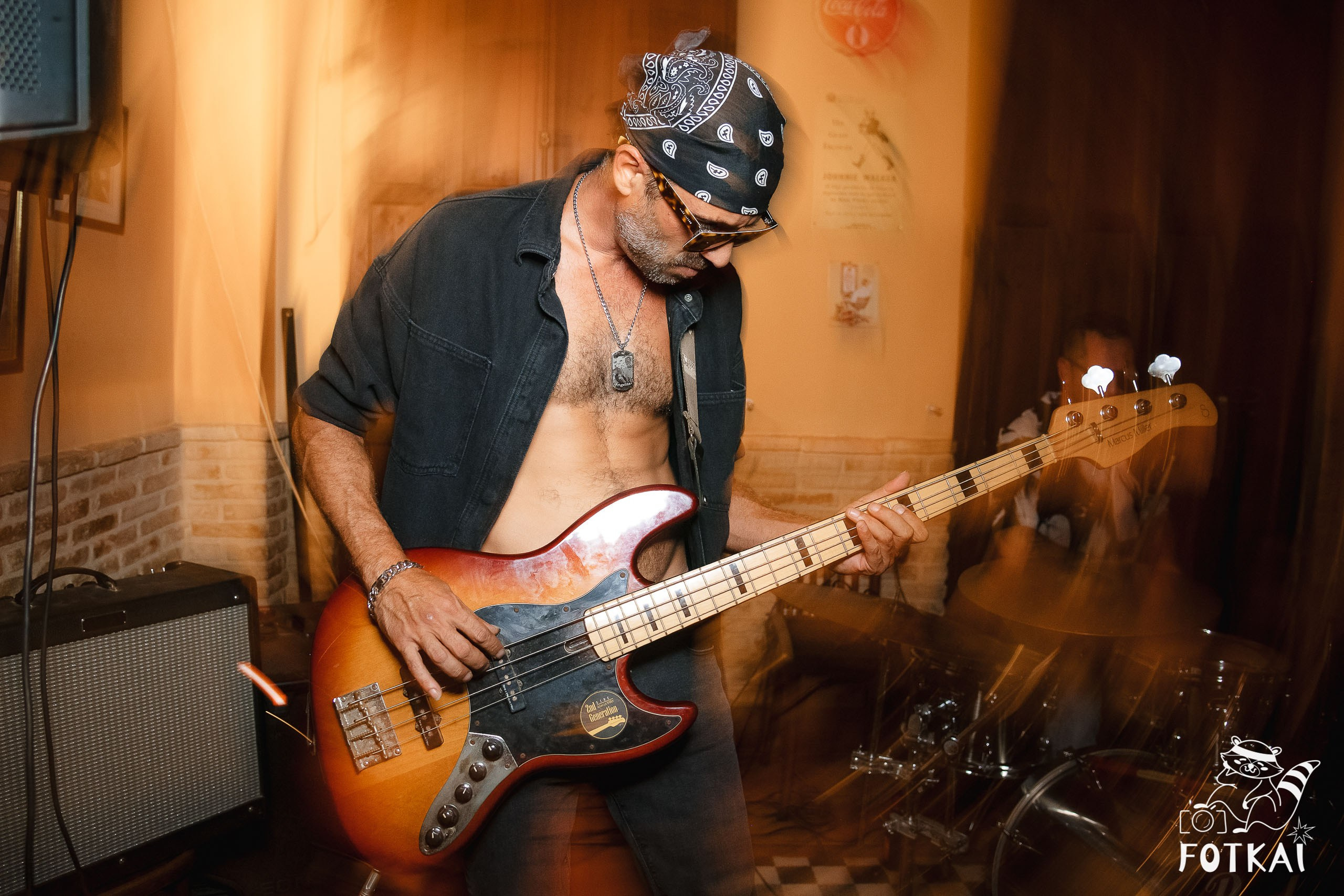 Stones of the Coast en Café Aljibe Rojales: Reportaje fotográfico 30.08.25 | FOTKAI