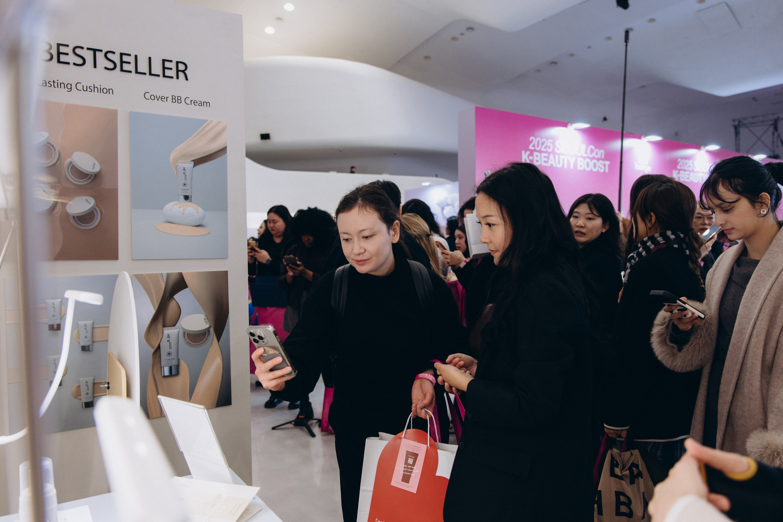 Seoul beauty expo 2025 (Black Rice). Portrait photographer in South Korea Olga Lian