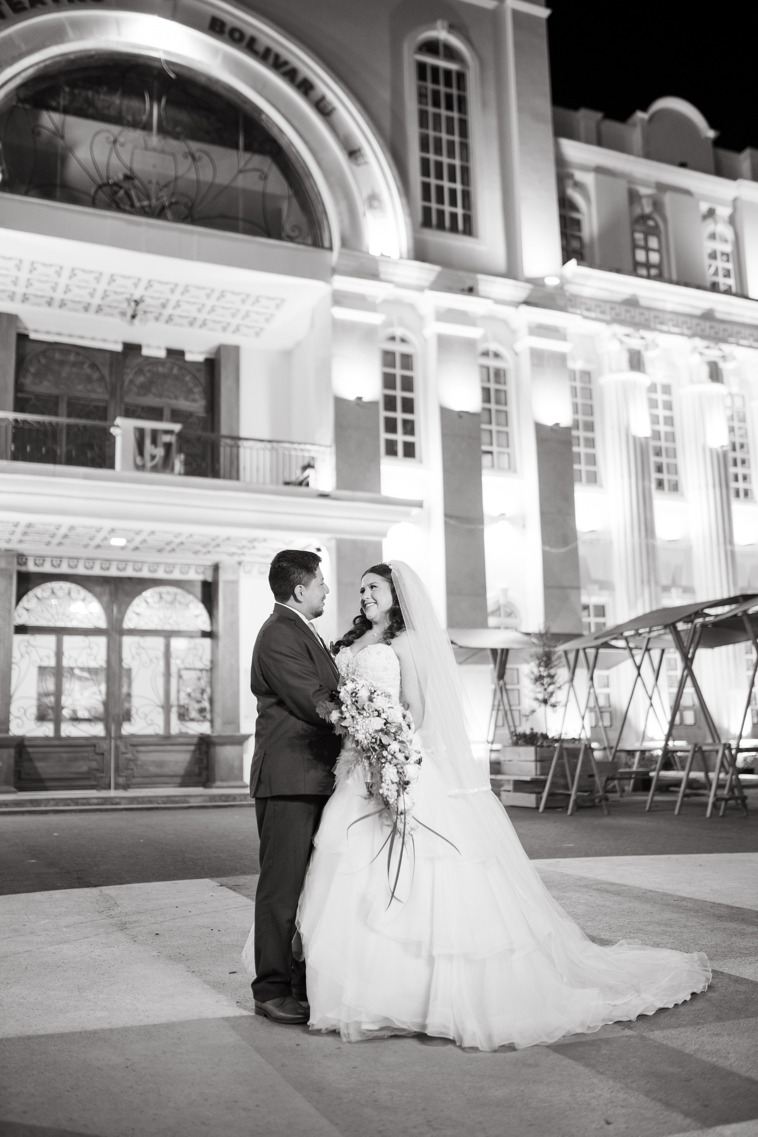 Pablo y Lizbeth. Fotógrafo de bodas en Loja Ecuador | Piero Alvarez PH