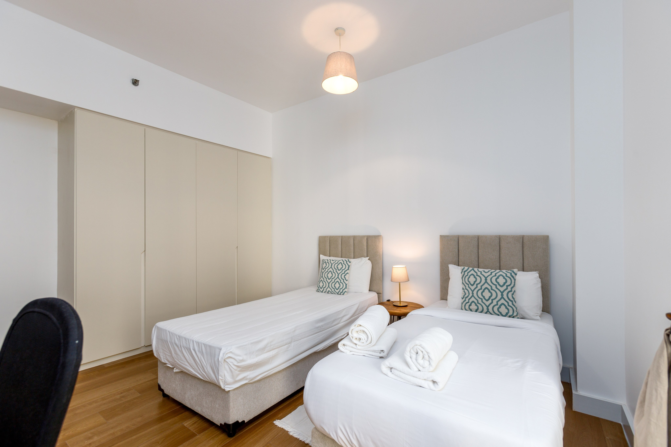 Shams, Jumeirah Beach Residence. Samy Mar Boy │Portrait, Automotive and Real Estate Photographer