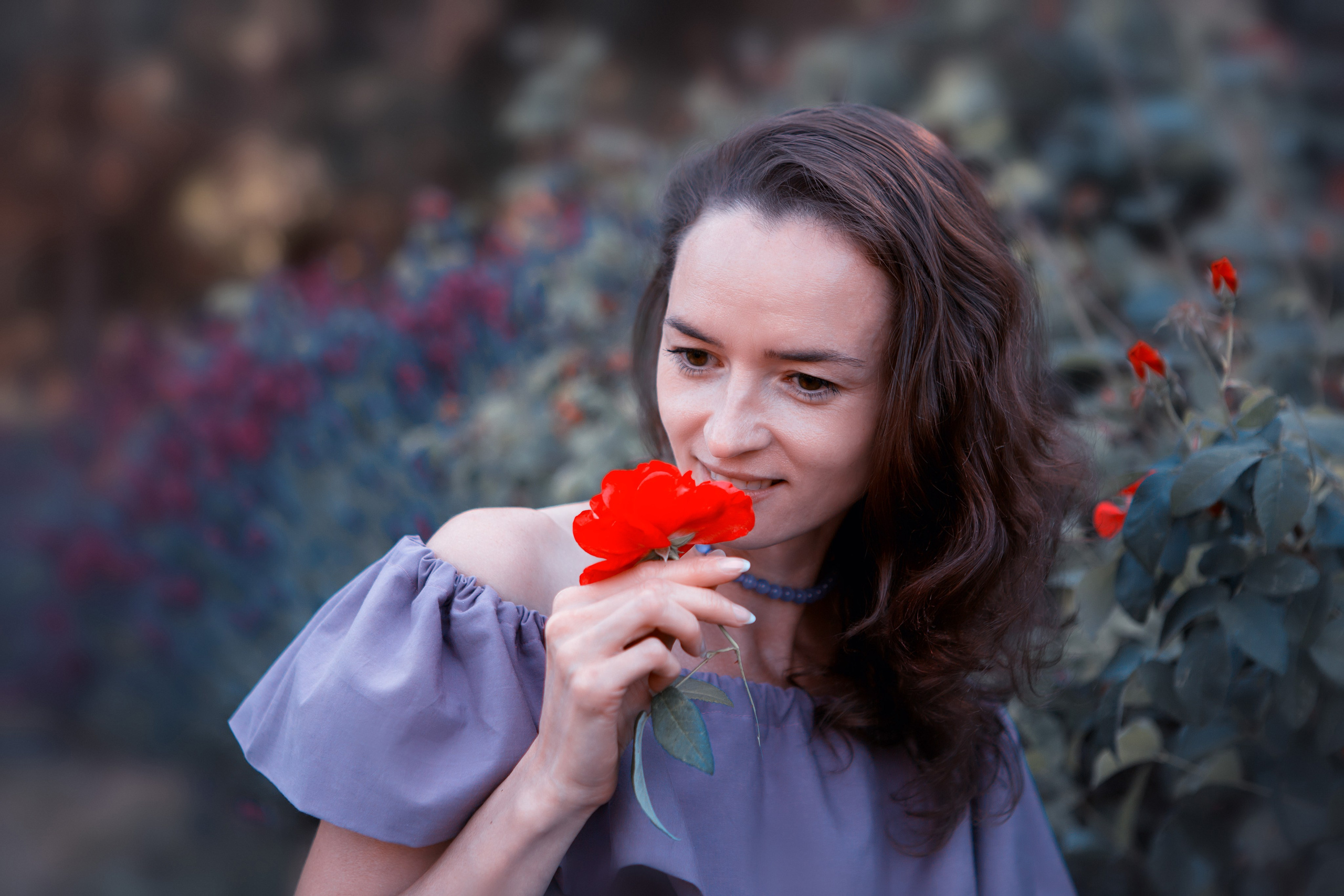 Outdoor Artistic photo. YuAnna studio. Family & Kids Photographer in Seattle area, located in