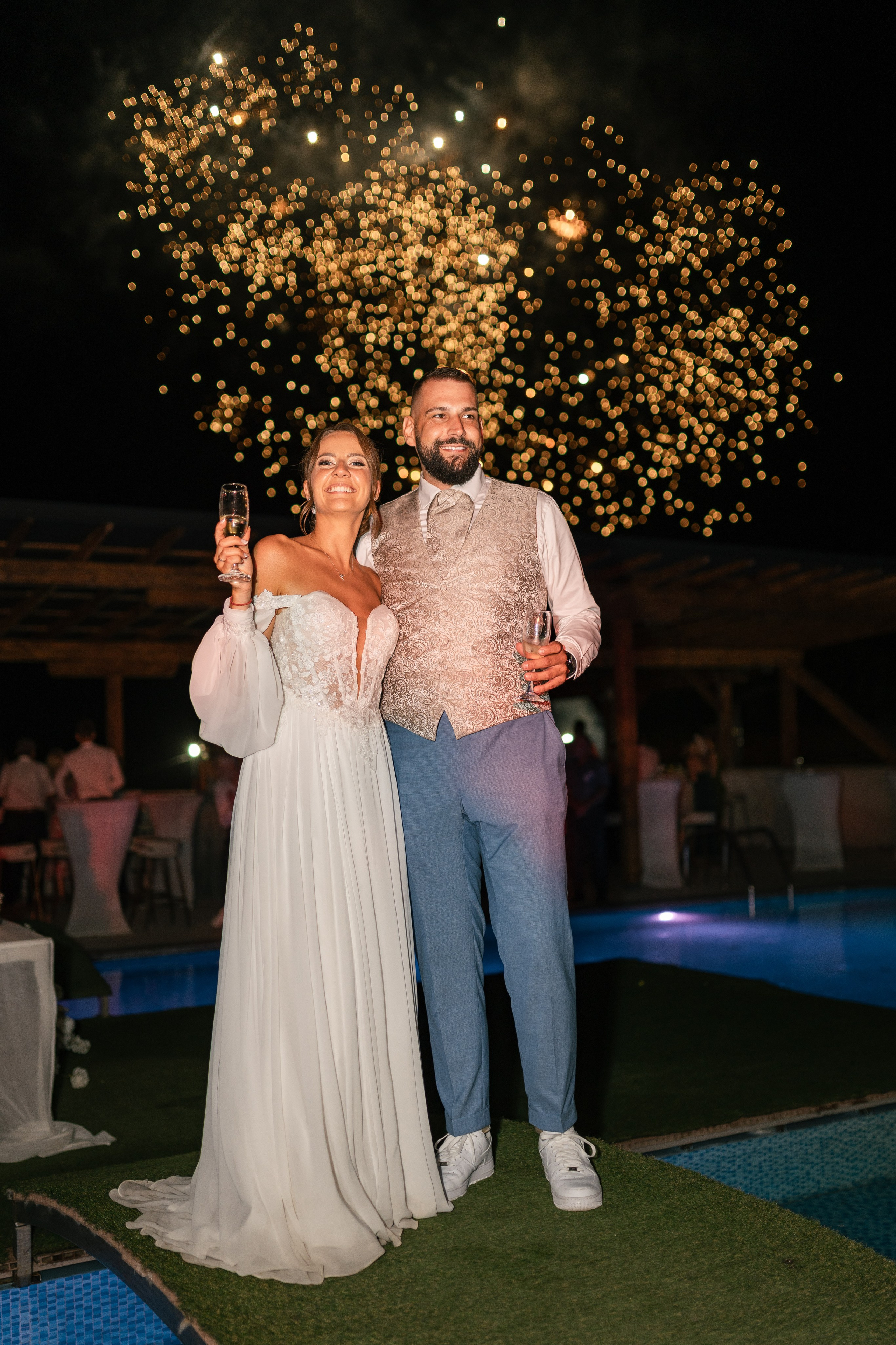 M&D|Between City Lights and Hidden Oasis. Black Sheep Produkcija| Wedding Photography and Wedding Films, based in Kragujevac, Europe / Fotograf i videograf, Kragujevac, Srbija