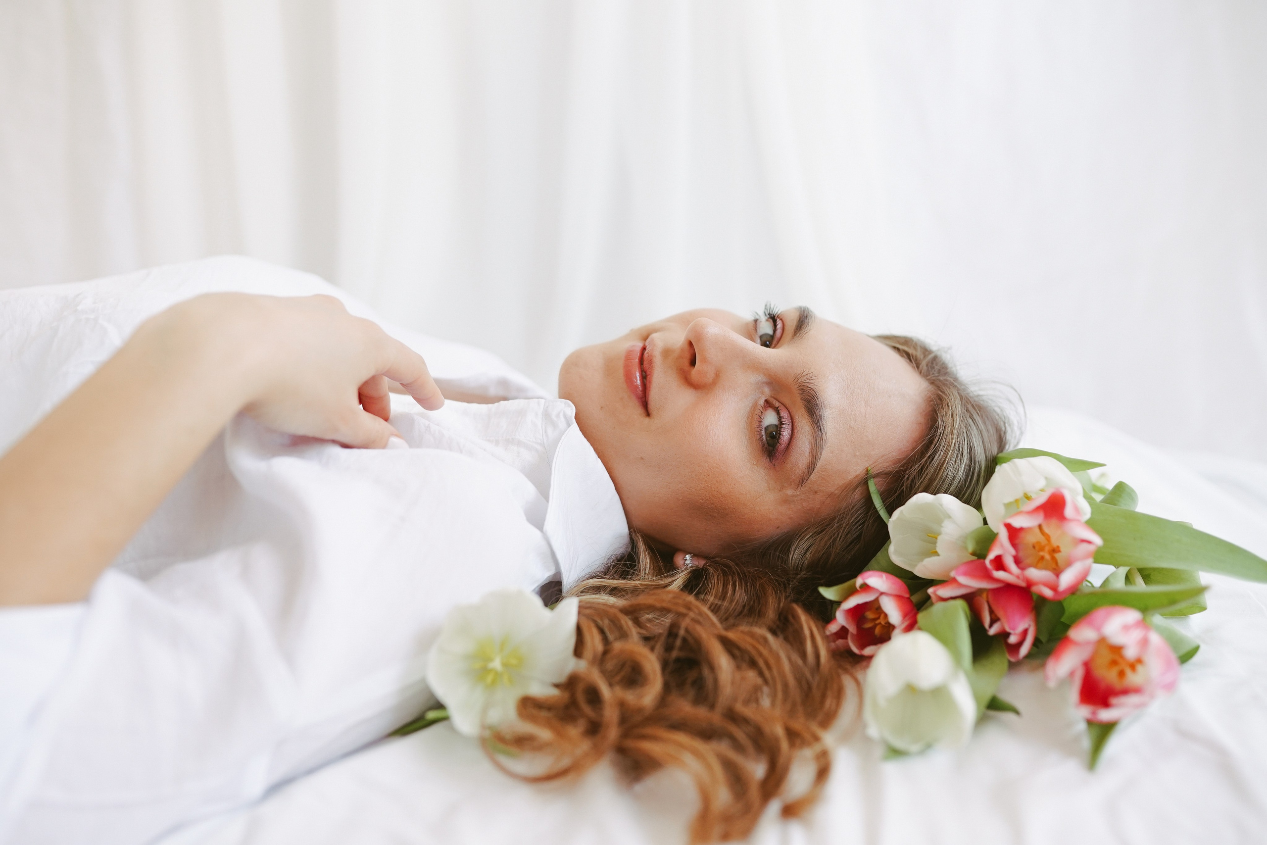 Fotografie de Portret Brașov | Artist Mădălina Beda. Madalina Beda- Artist vizual, fotograf, doula la nastere, consultant babywearing Brasov si in toata tara