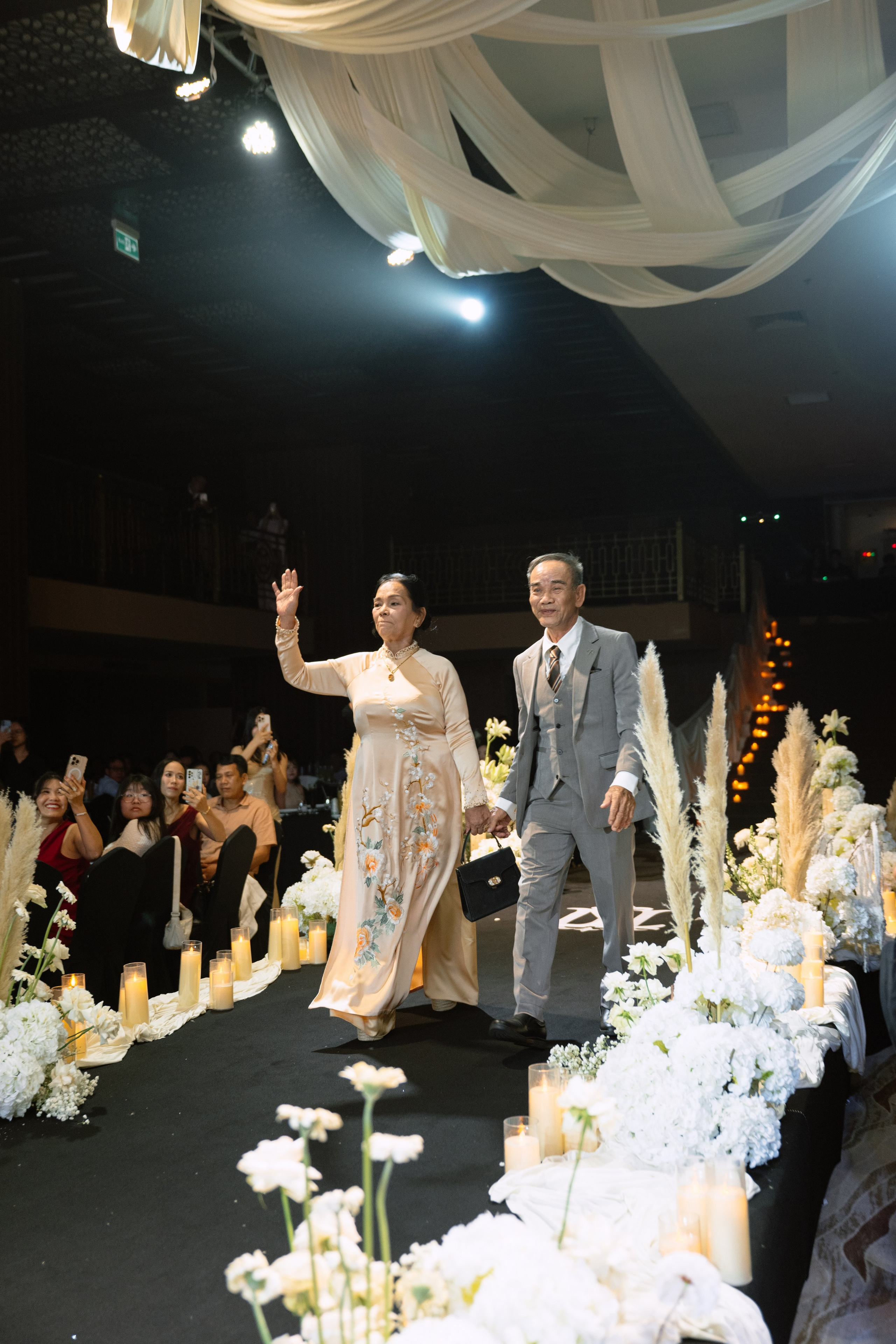 Ngọc & Tâm. Cam Images
