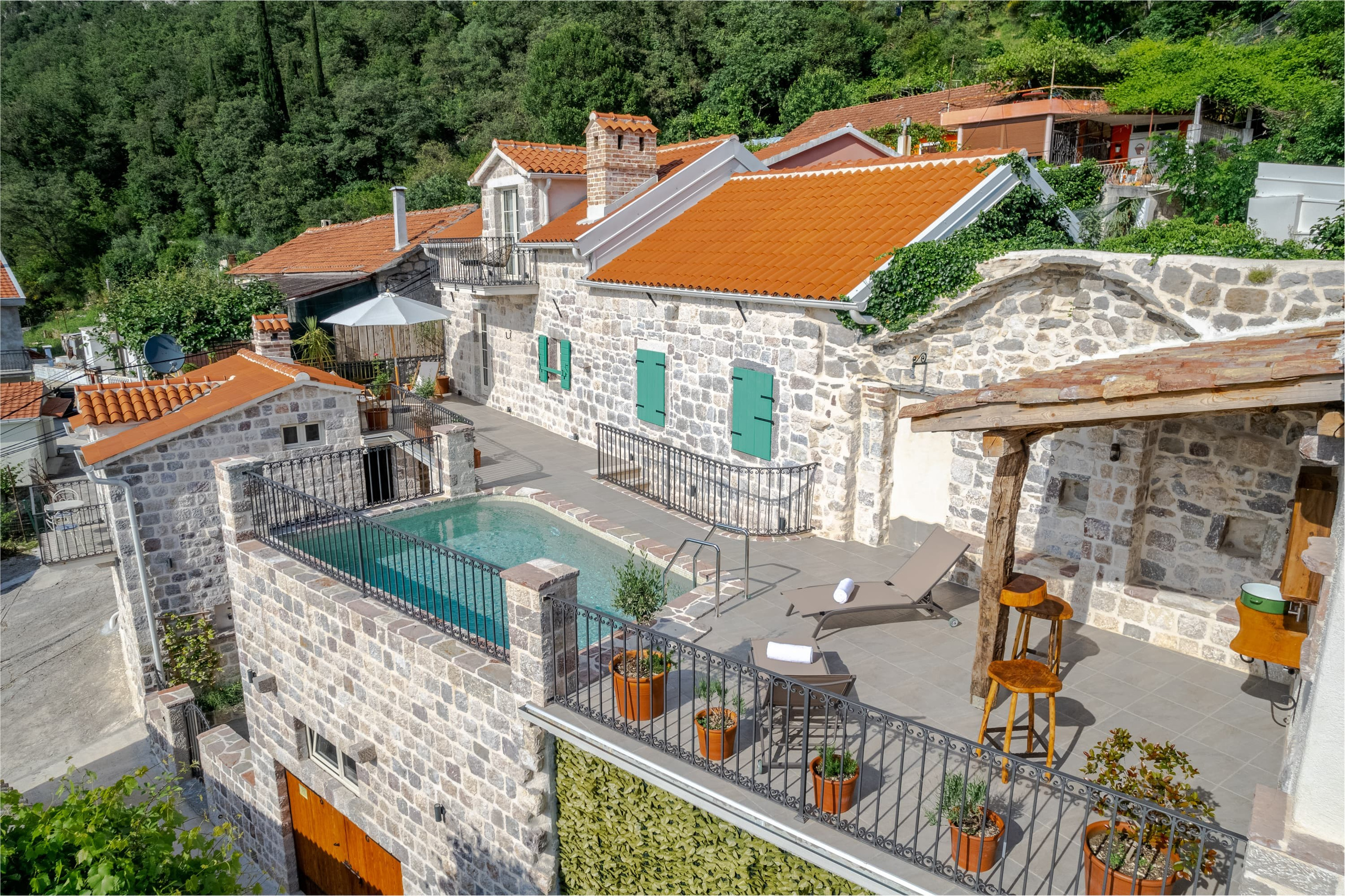 Real Estate Photography. Montenegro. EVAN ARISTOV WEDDING PHOTOGRAPHY — Seattle Wedding Photographer