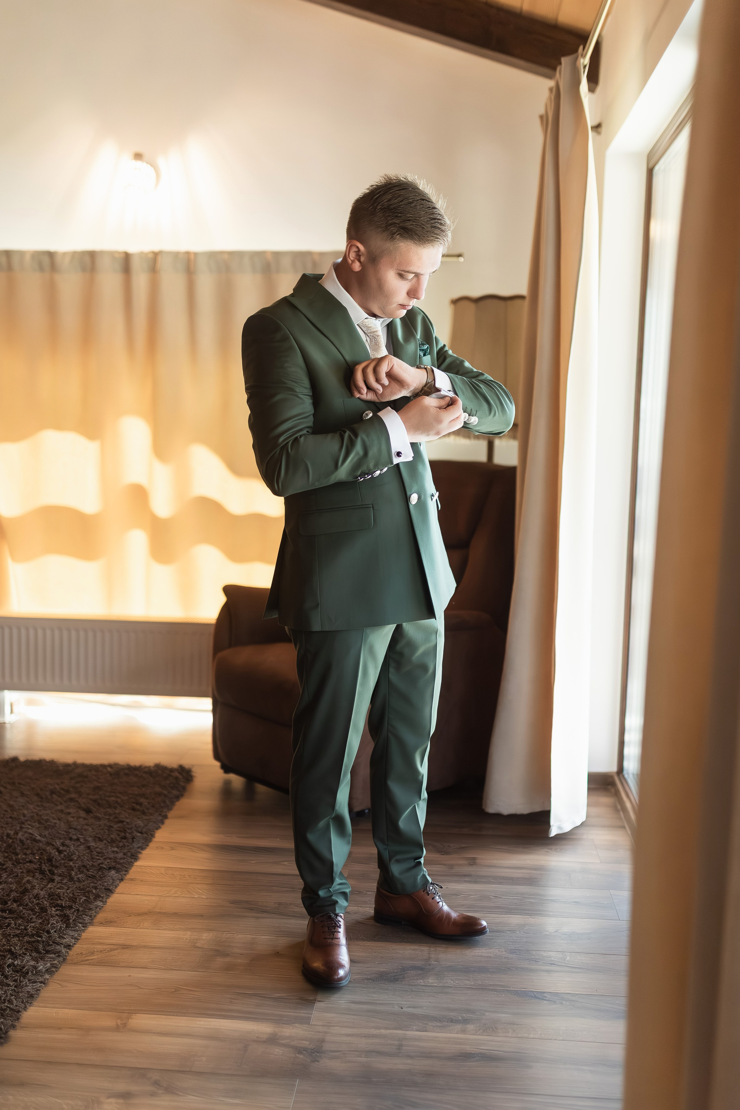 Oana & Andrei. Vlad Aconstantinesei Photographer