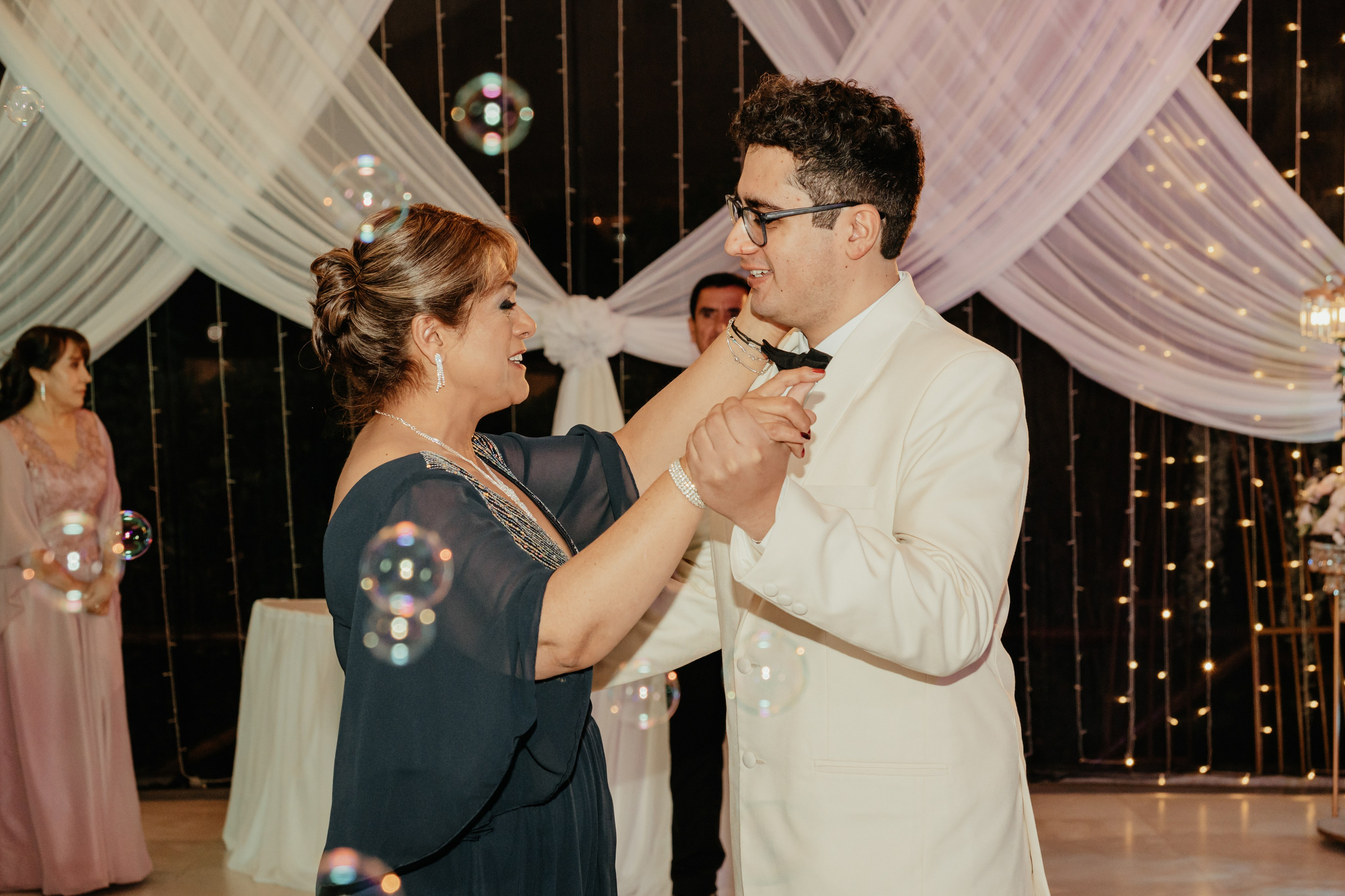VANIA + LUIS BODA CIVIL. Studio KVTA | Fotografía y Video de Bodas en Arequipa