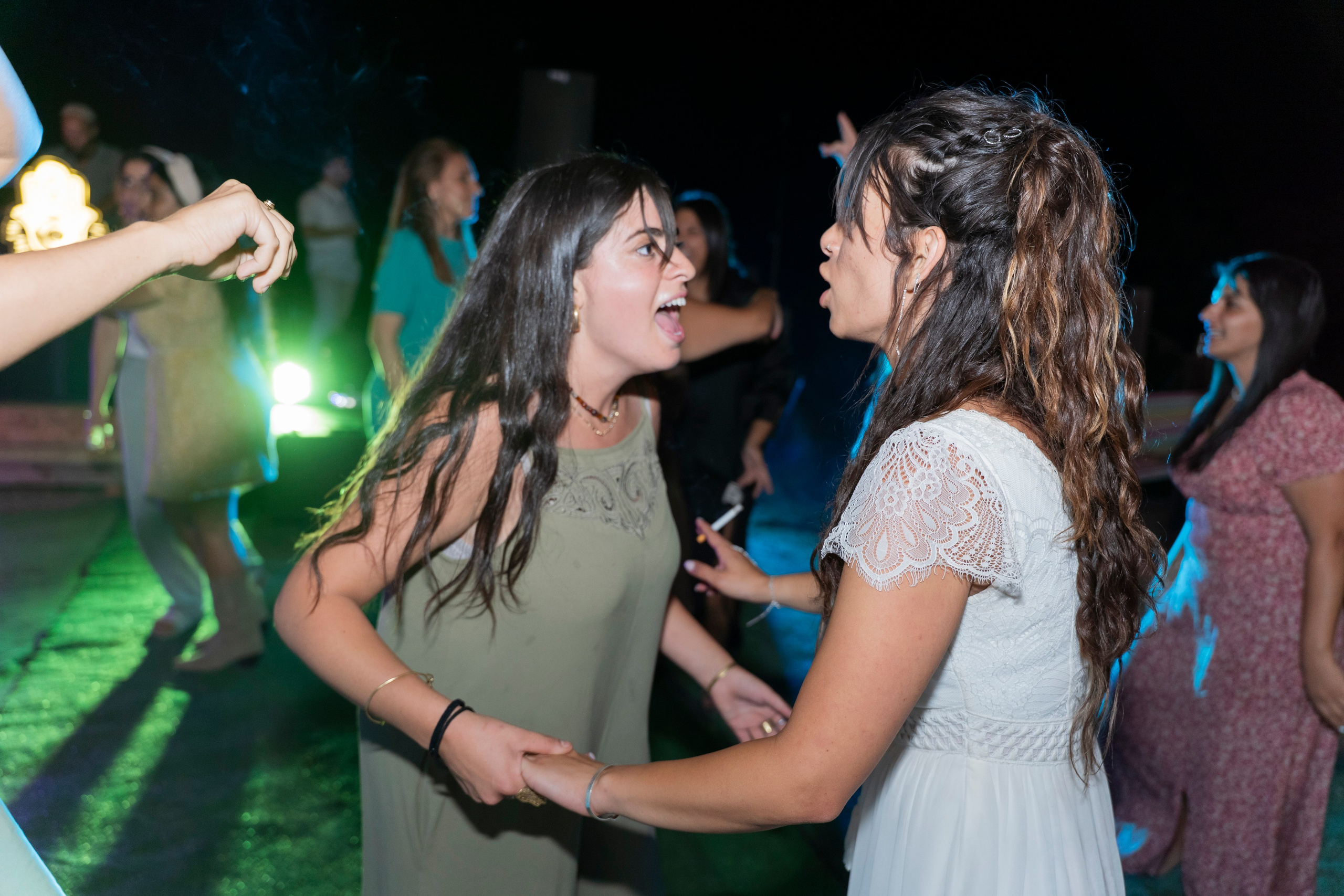 אביה ואחיה. יוסף מזרחי צילום חתונה, ברית וזוגיות. צלם מקצועי שאוהב להוציא אתכם הכי יפים ברגעים הכי מרגשים