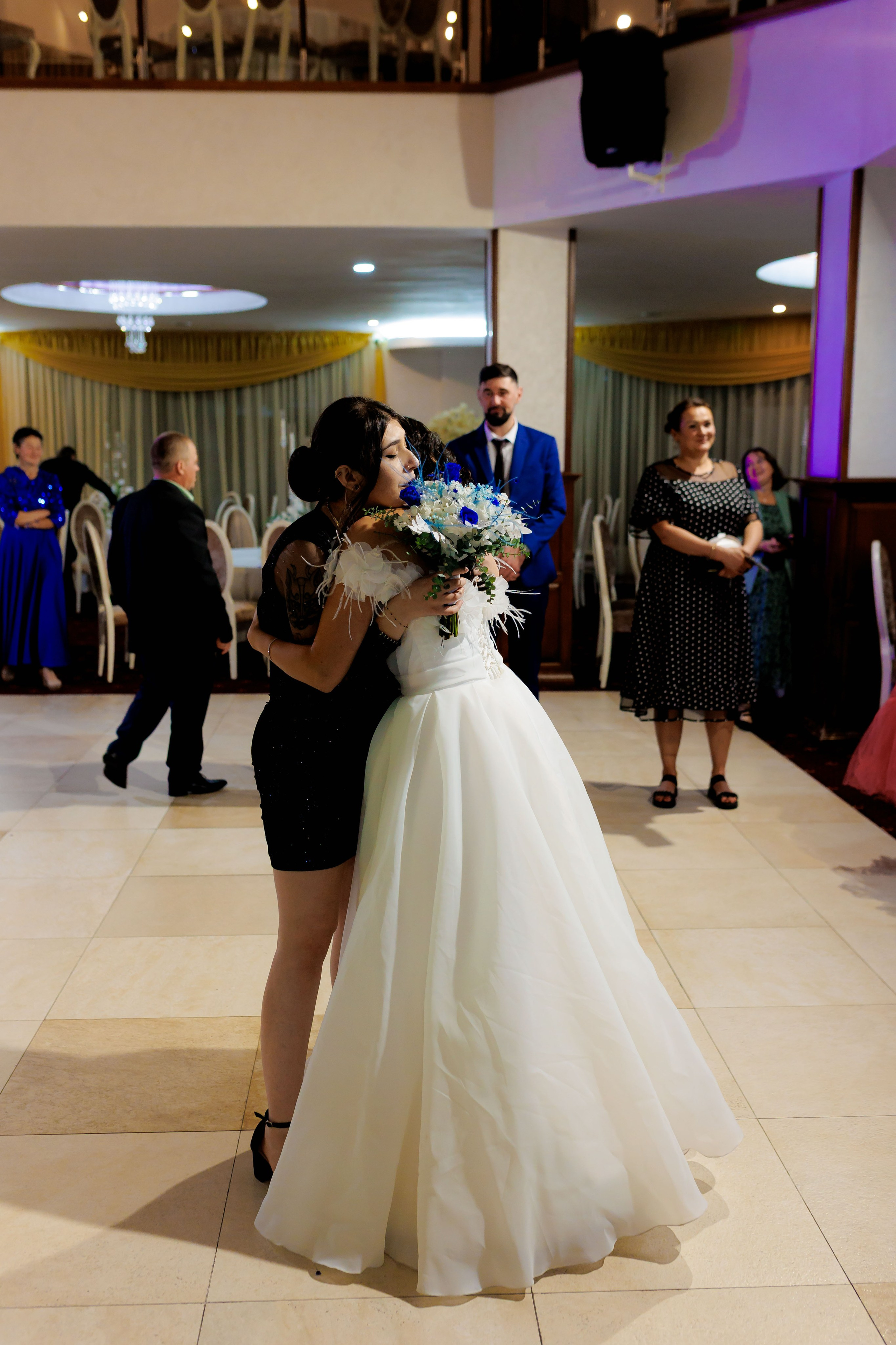 Loredana & Emilian – Ziua Nunții | Videografie - fotografie Botez Suceava, Iași, Botoșani. Servicii foto-video profesionale, pentru momente de neuitat