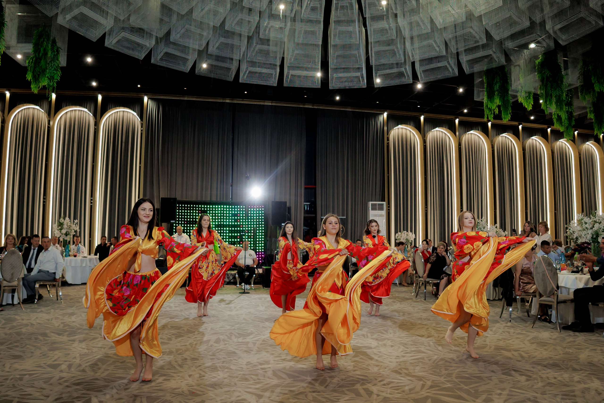 Nunta Nicoleta & Răzvan | Fotografie & Videografie Profesională. Servicii foto-video profesionale, pentru momente de neuitat