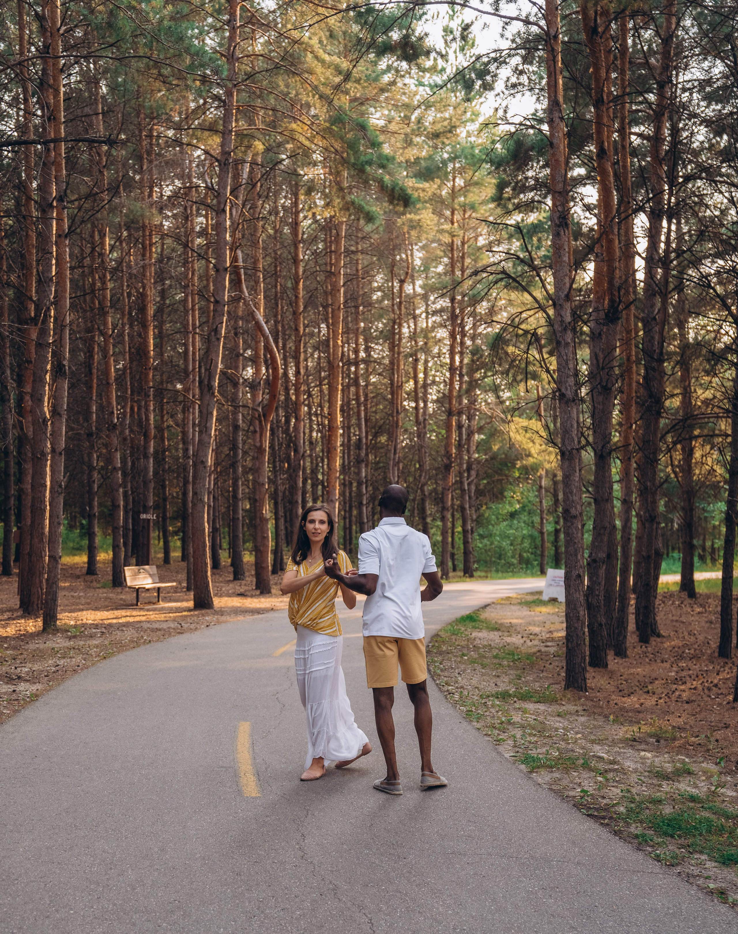 Family in Birds Hill. Photographer Viktoriia Skavronskaya