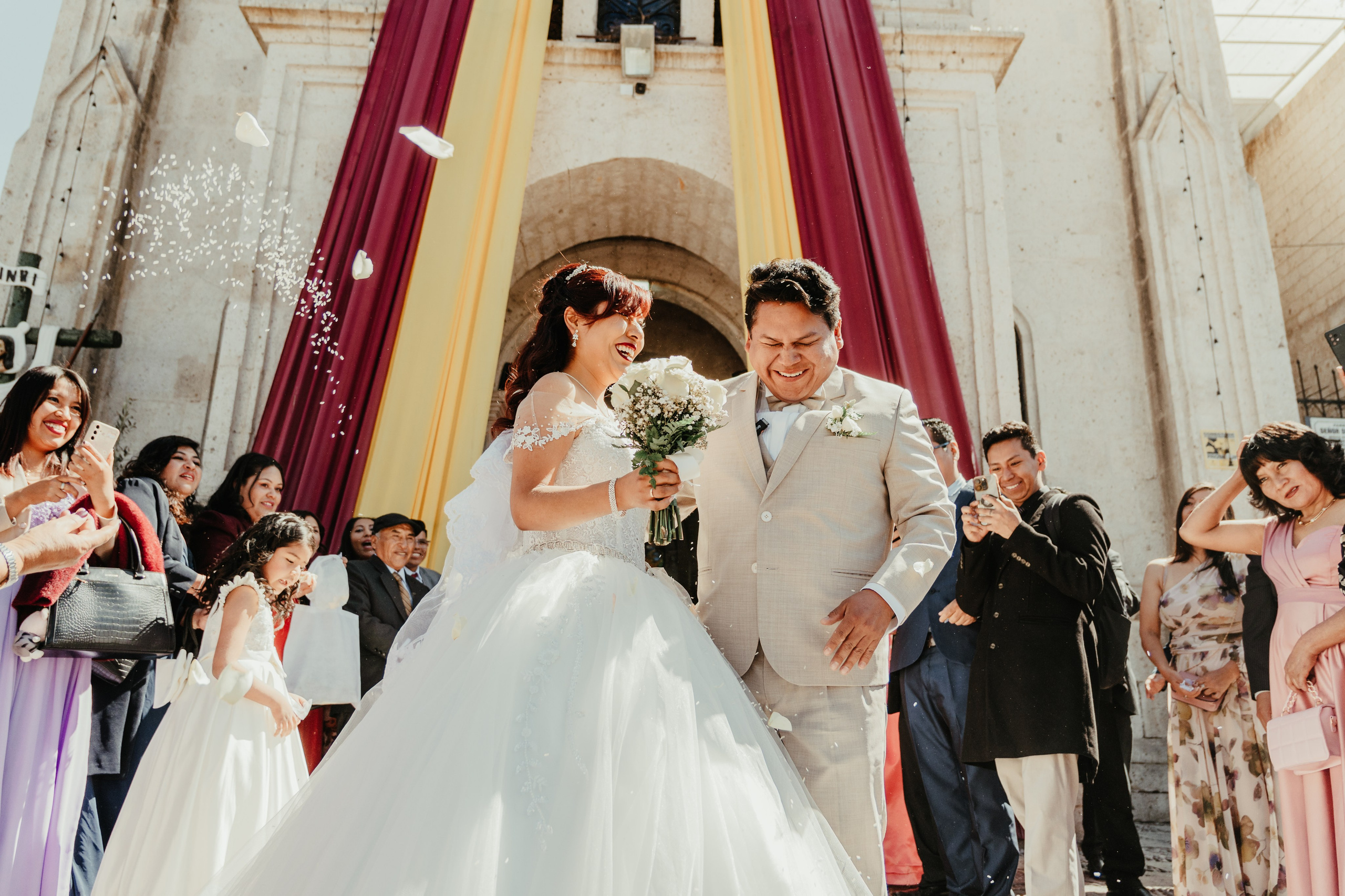 VANESSA + FRANKLIN BODA RELIGIOSA. Studio KVTA | Fotografía y Video de Bodas en Arequipa