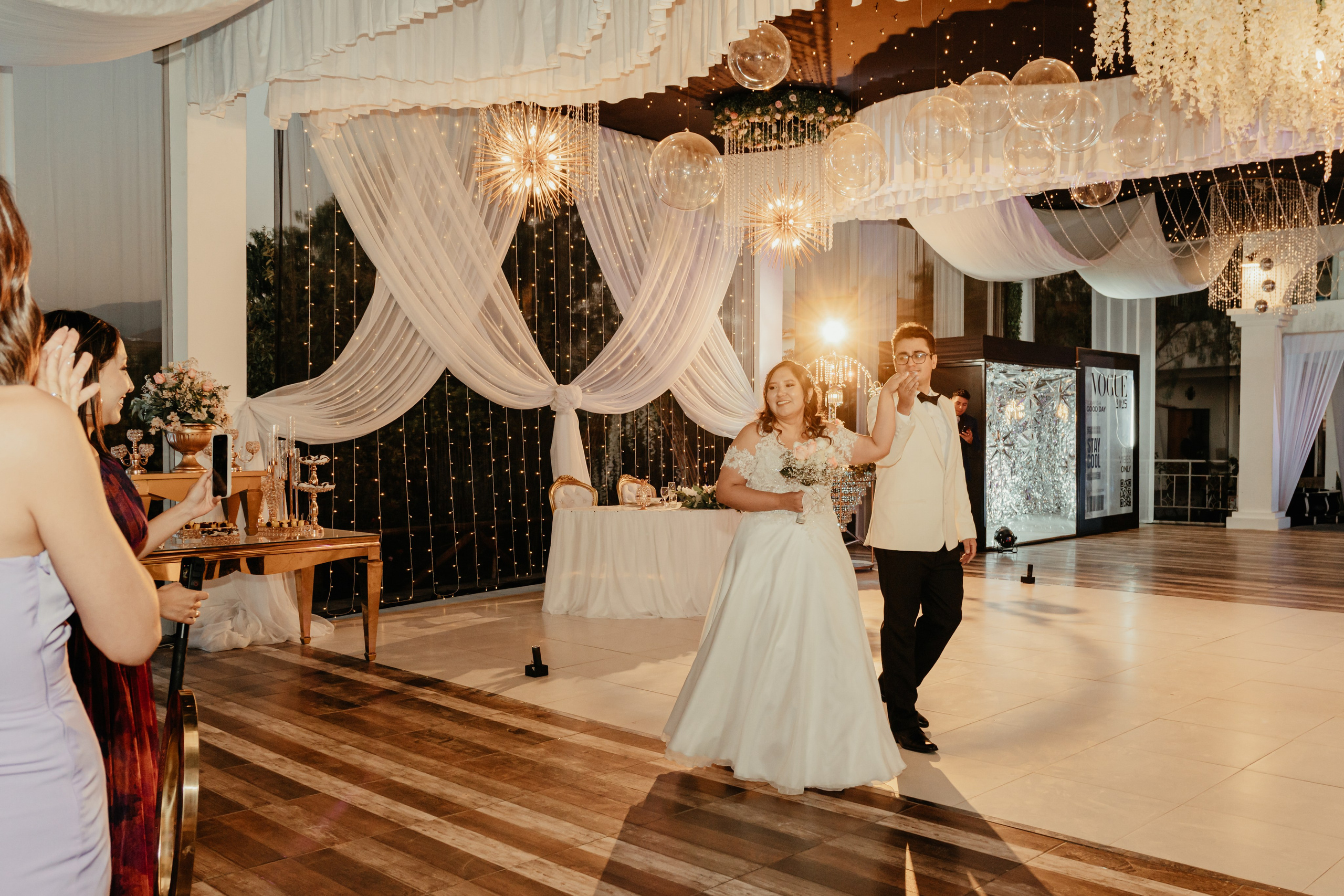 VANIA + LUIS BODA CIVIL. Studio KVTA | Fotografía y Video de Bodas en Arequipa