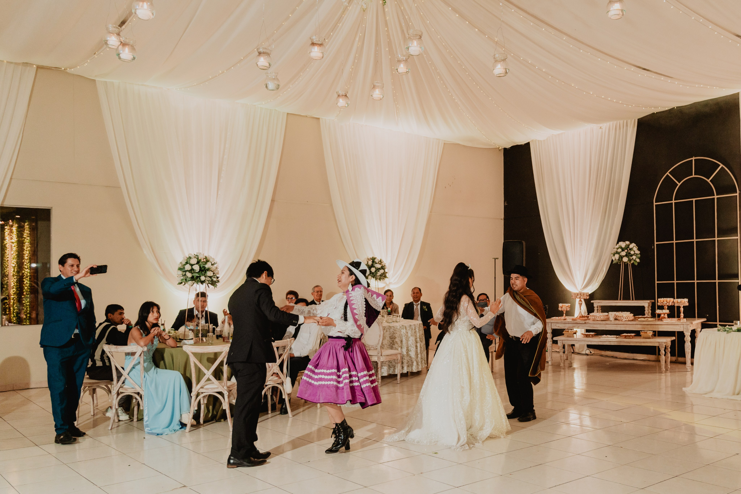 FERNANDO + MARIBEL | BODA RELIGIOSA. Studio KVTA | Fotografía y Video de Bodas en Arequipa
